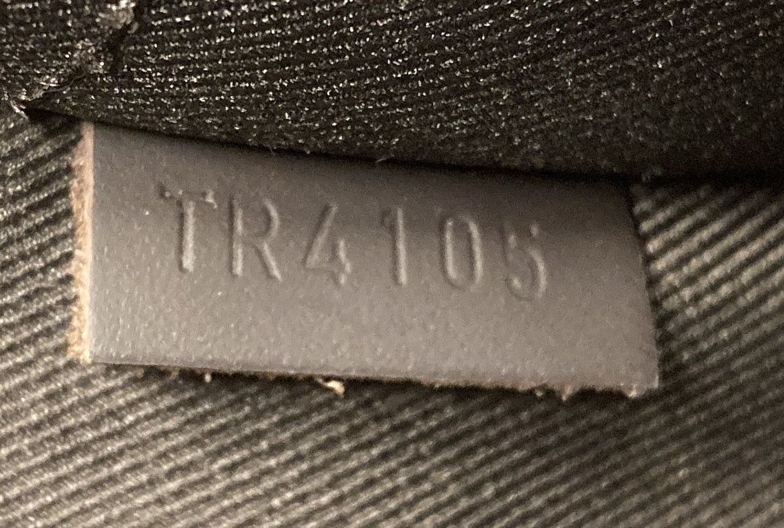 Louis Vuitton Jake Messenger Bag Size ONE SIZE - 9 Thumbnail