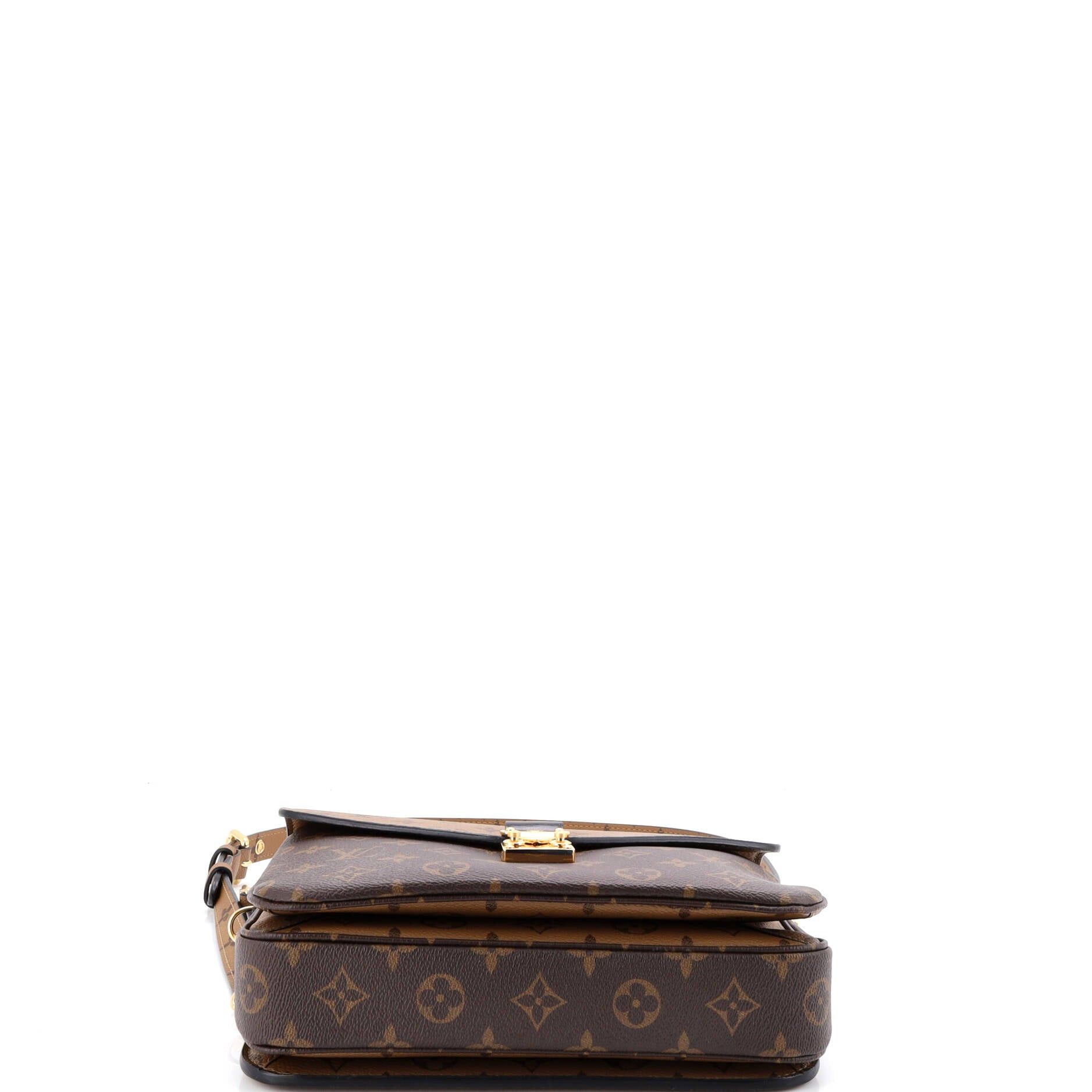 Louis Vuitton Pochette Metis Size ONE SIZE - 4 Thumbnail
