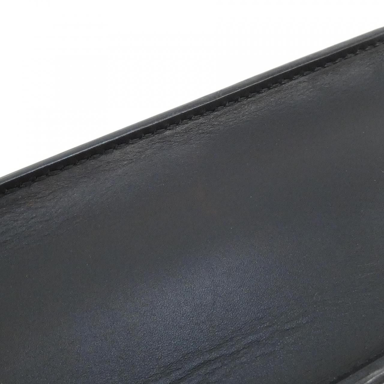 Gucci Gucci Gucci SYLVIE Leather Shoulder Bag Leather Shoulder Bag 421882 CVLEG DUTY FREE for USA Size ONE SIZE - 3 Thumbnail