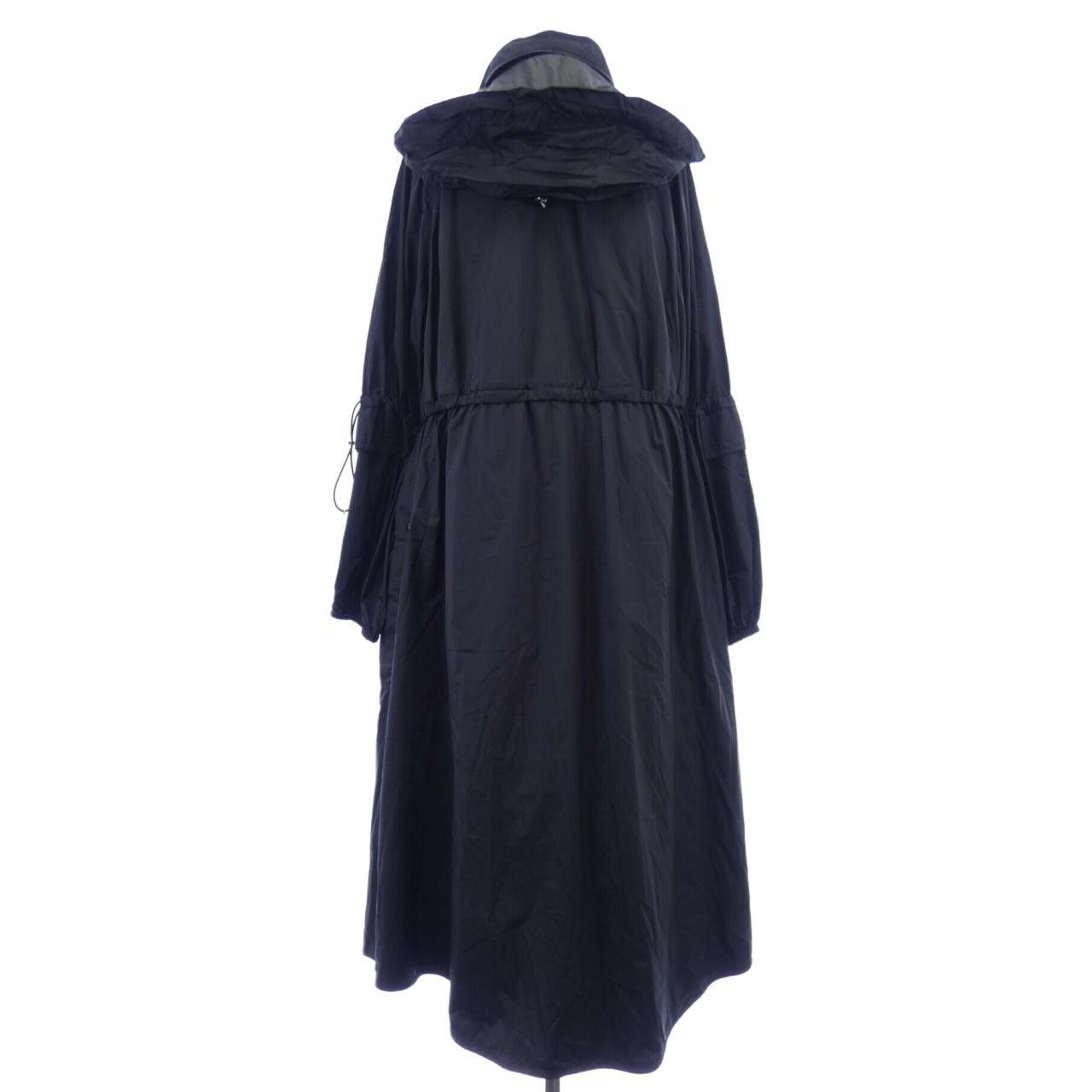 Moncler Moncler Moncler LINS Down Coat Textile Outerwear LINS DUTY FREE for USA Size ONE SIZE - 2 Thumbnail