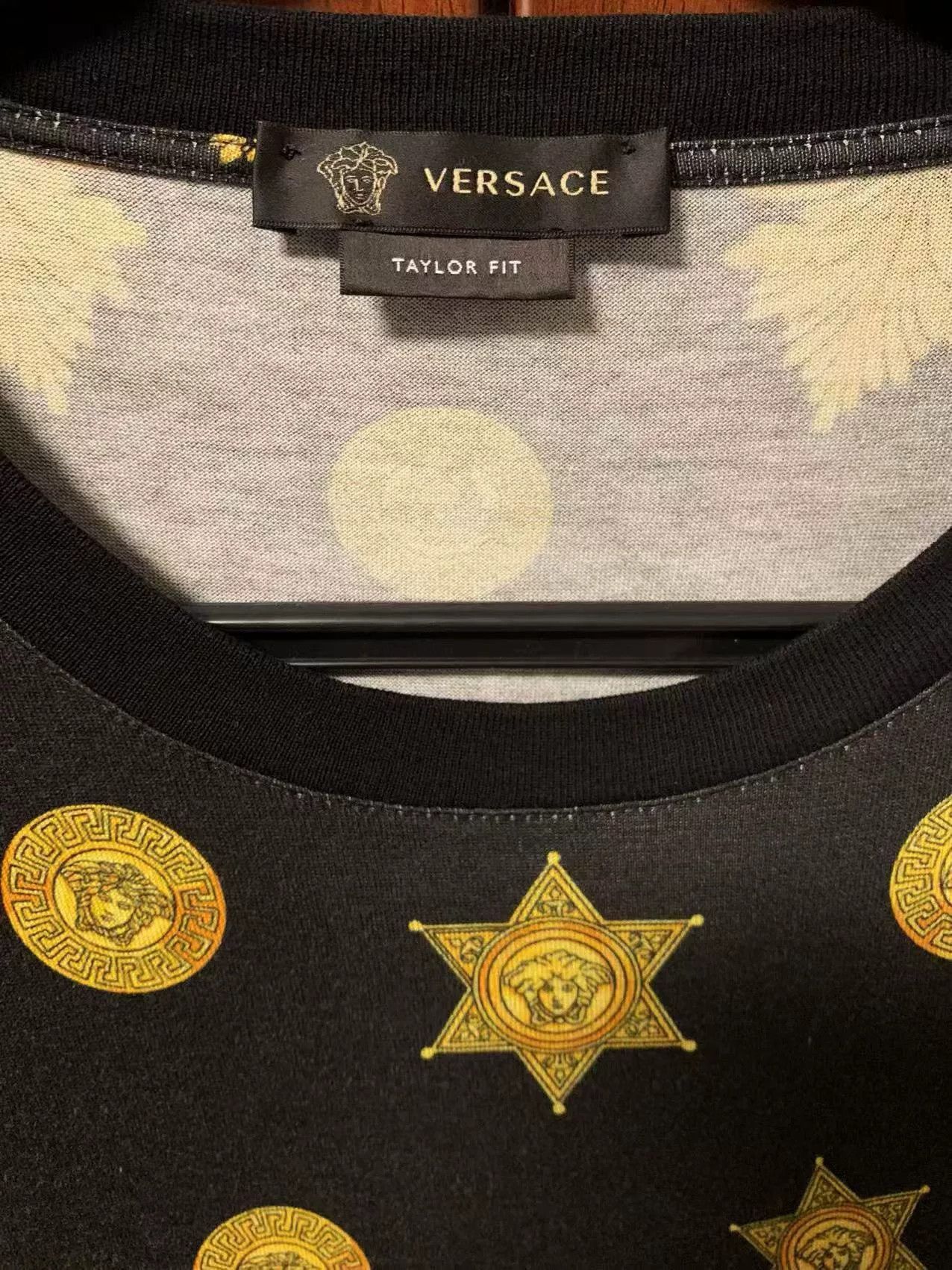 Japanese Brand Versace Men's Baroque Print Short-Sleeve T-Shirt Size US L / EU 52-54 / 3 - 3 Thumbnail