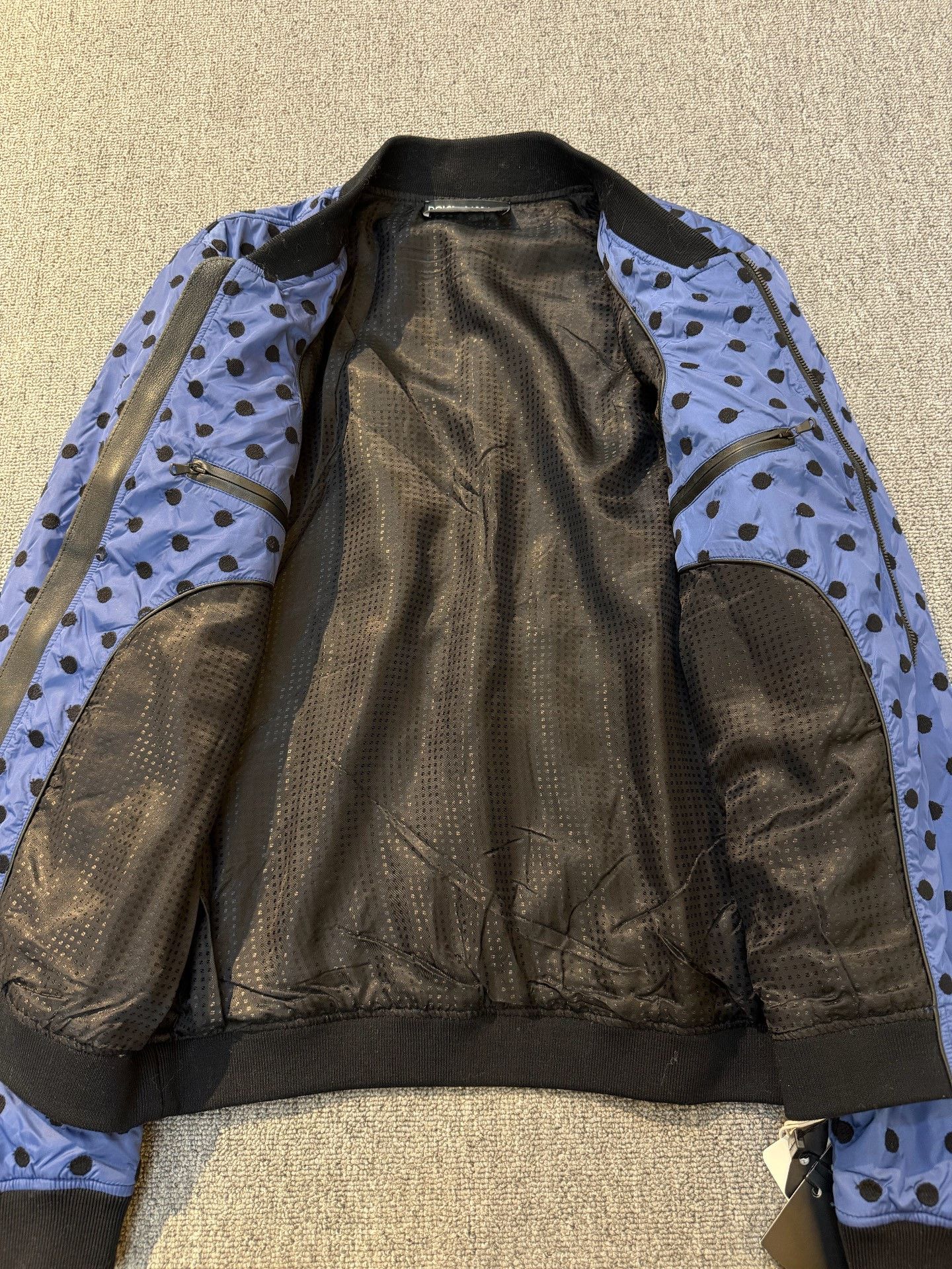 Japanese Brand Dolce&Gabbana New Down Jacket Size US S / EU 44-46 / 1 - 4 Thumbnail