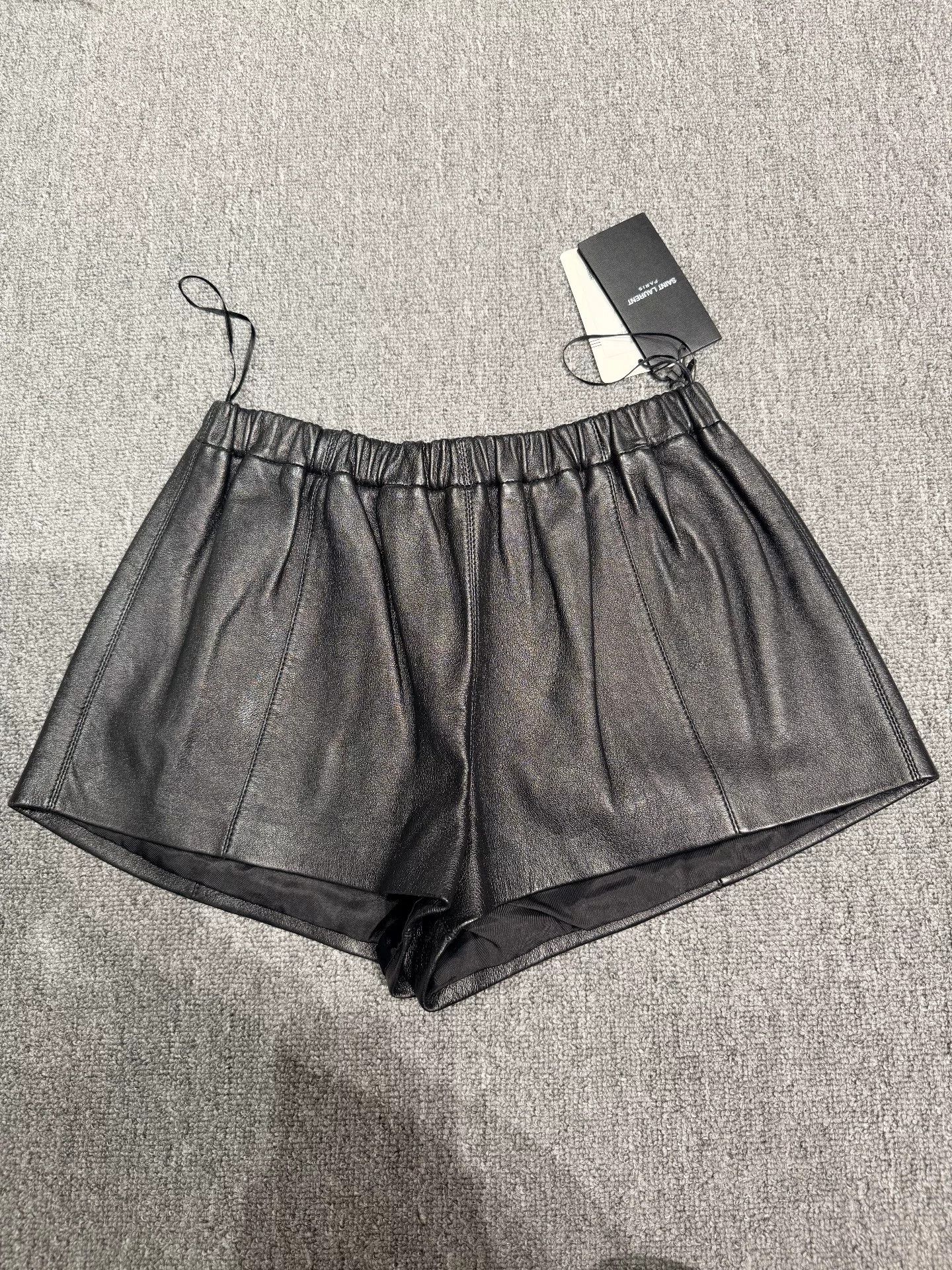Saint Laurent Paris Saint Laurent Leather Shorts Size 40" / US 18 - 2 Thumbnail