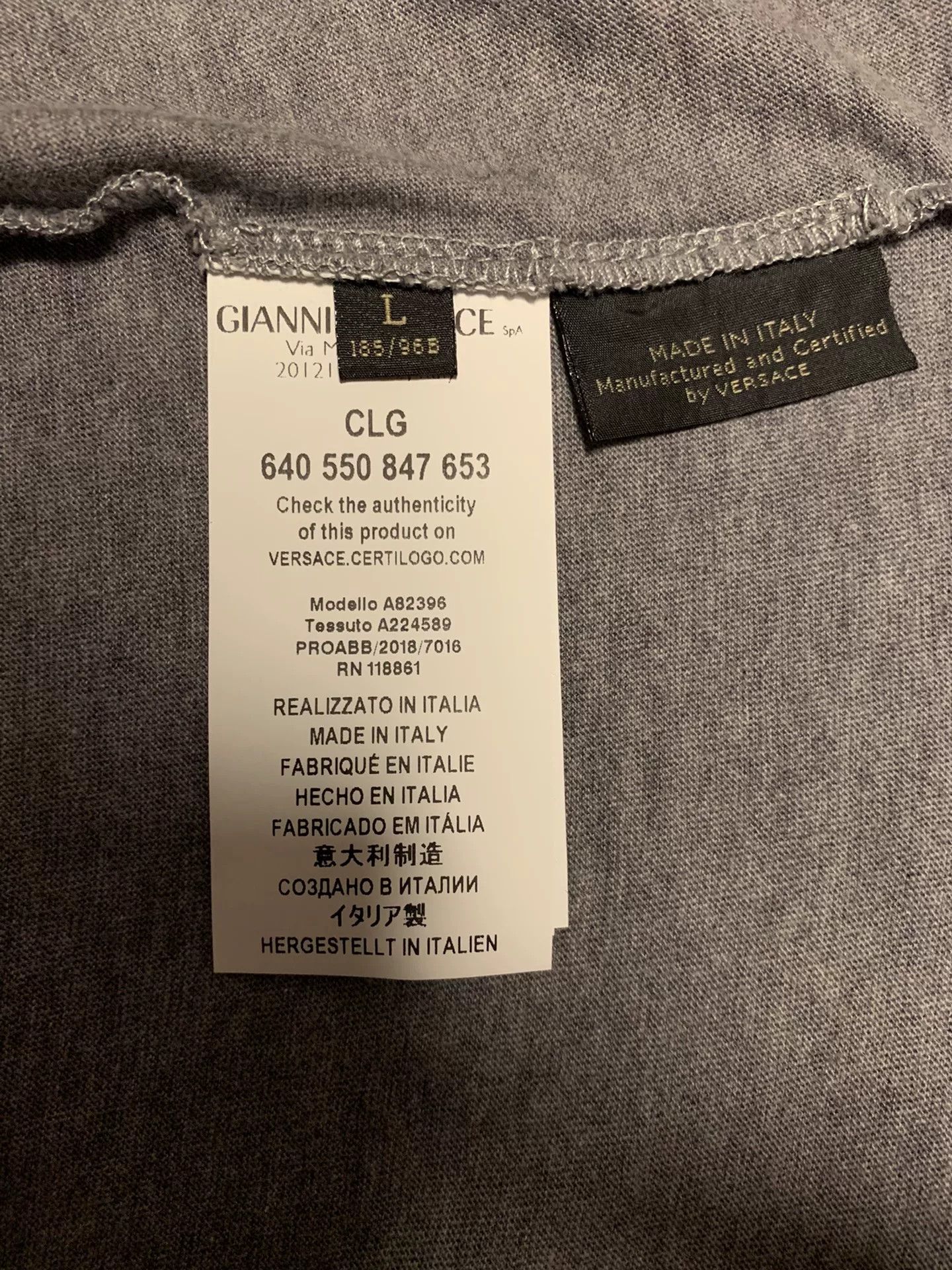 Japanese Brand Versace Men's Medusa Embroidered T-shirt Size US L / EU 52-54 / 3 - 5 Thumbnail
