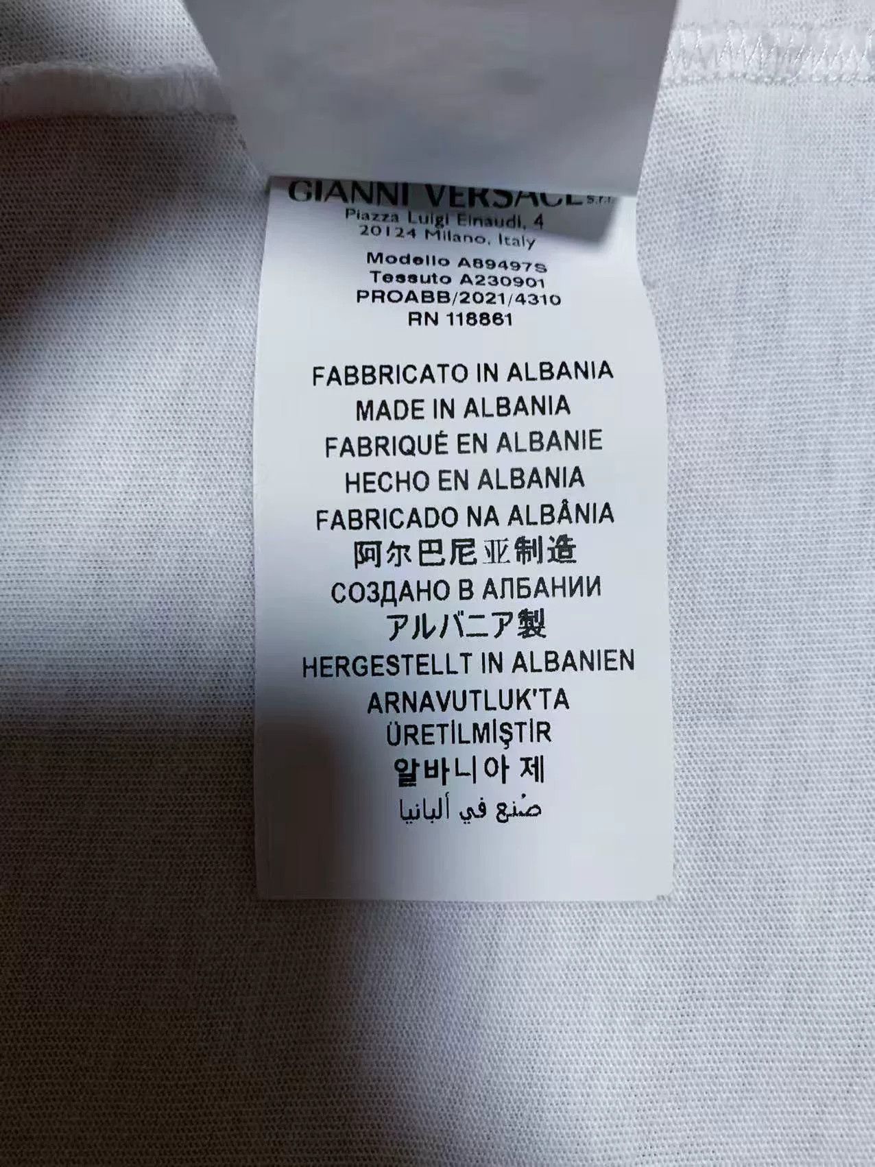 Japanese Brand Versace Men's Medusa Logo T-shirt Size US M / EU 48-50 / 2 - 7 Thumbnail