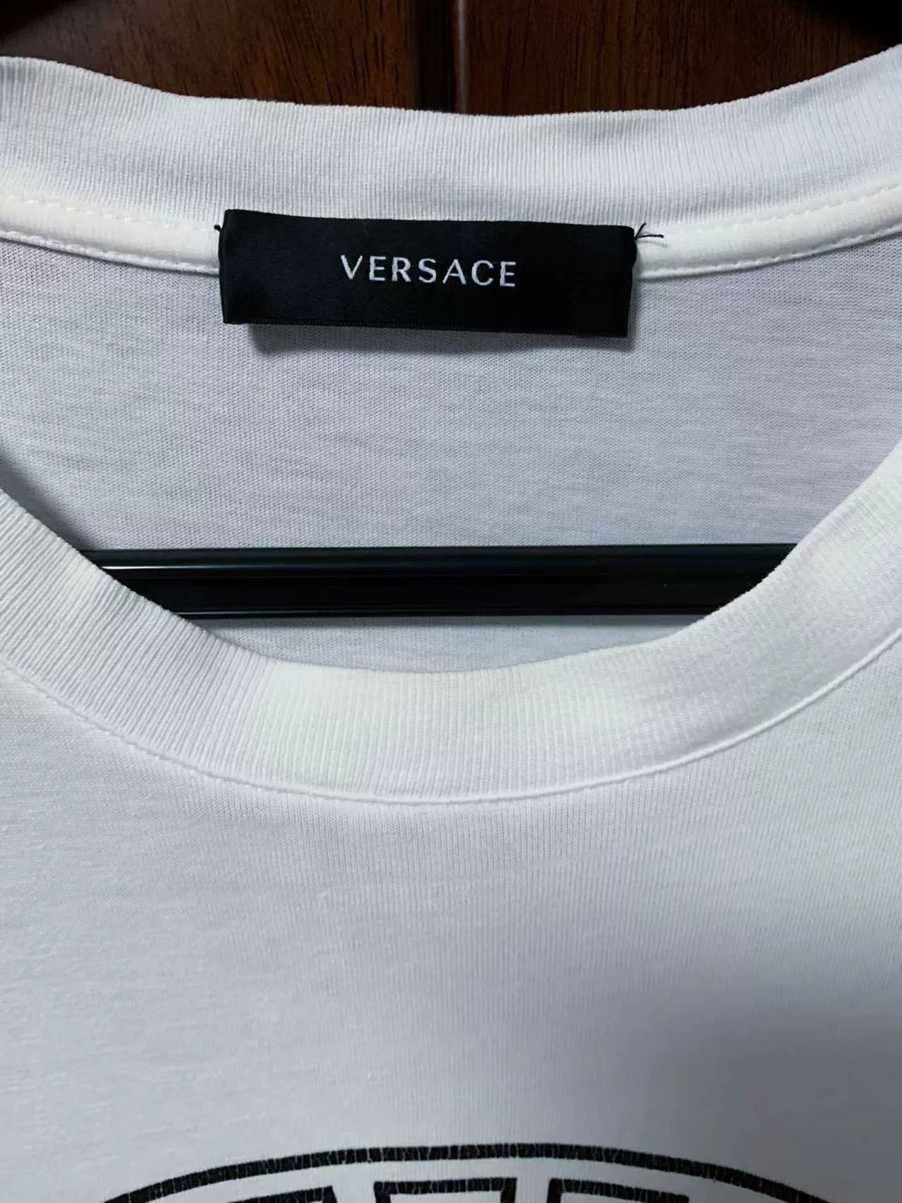 Japanese Brand Versace Men's Medusa Logo T-shirt Size US M / EU 48-50 / 2 - 3 Thumbnail