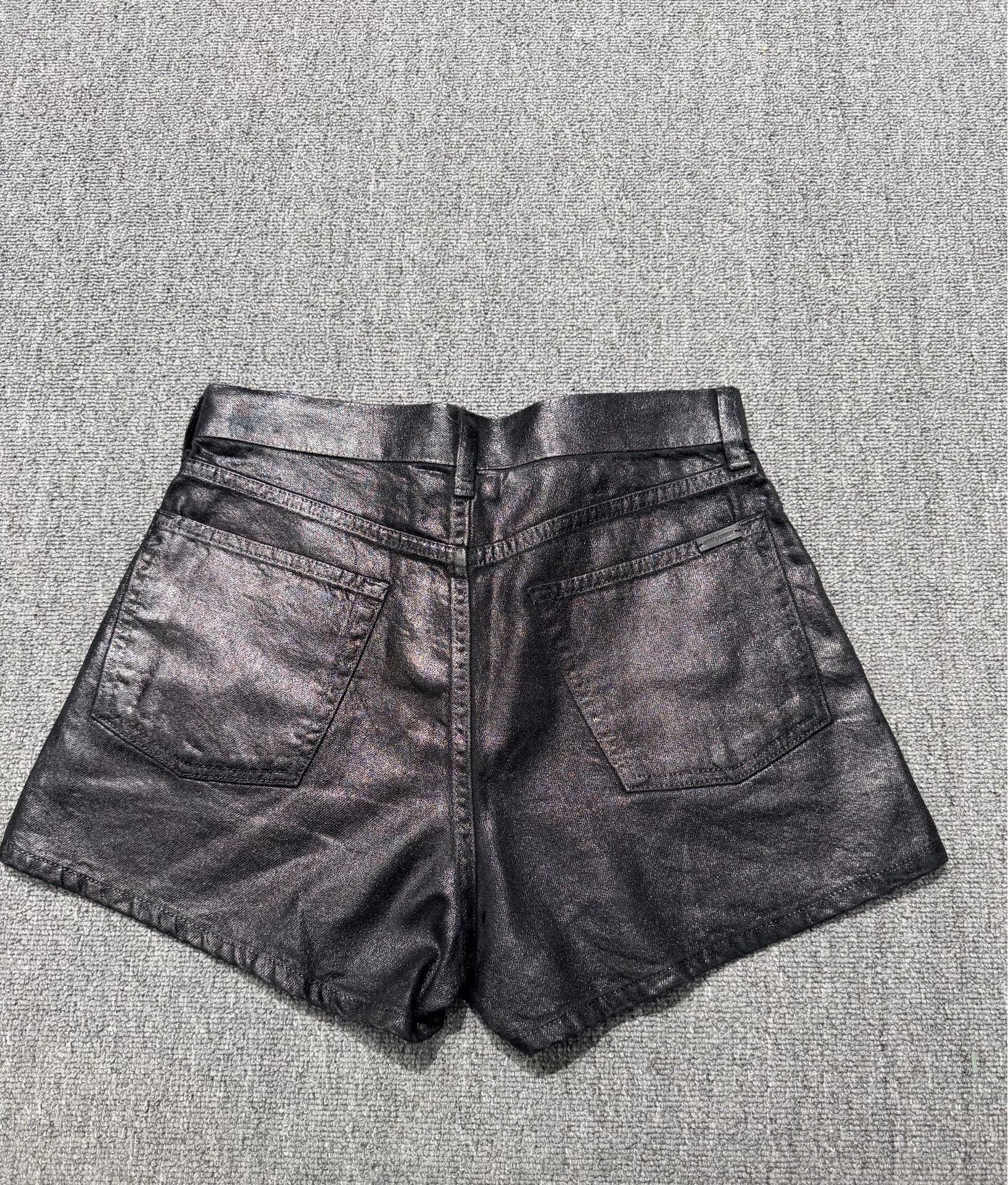 Saint Laurent Paris Saint Laurent High-Waist Leather Shorts Size 28" / US 6 / IT 42 - 2 Thumbnail