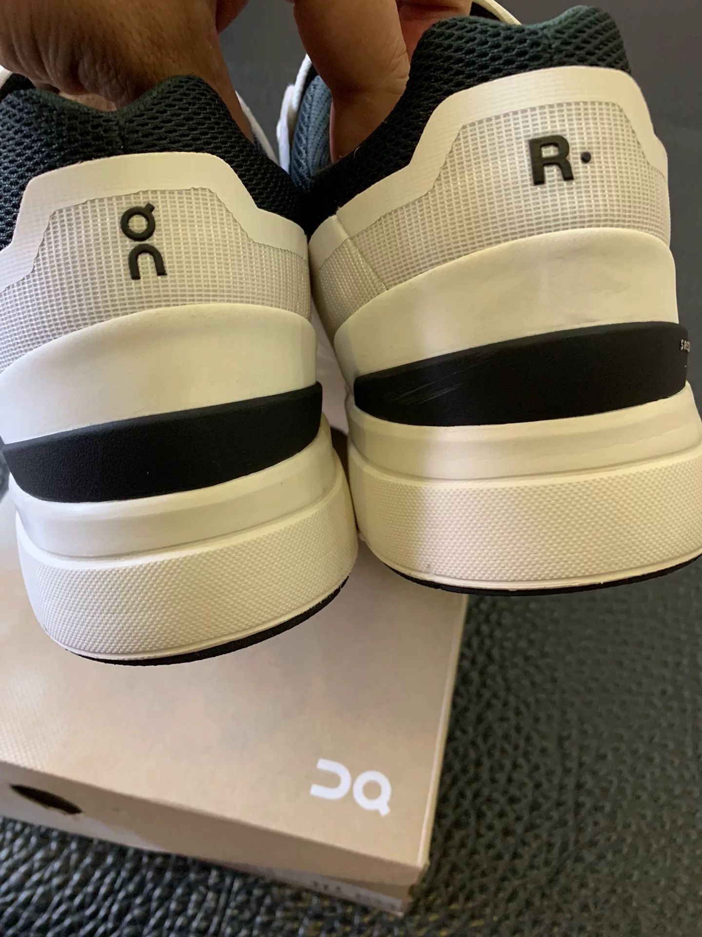 Japanese Brand On Running x Federer THE ROGER Spin On Size US 11 / EU 44 - 3 Thumbnail