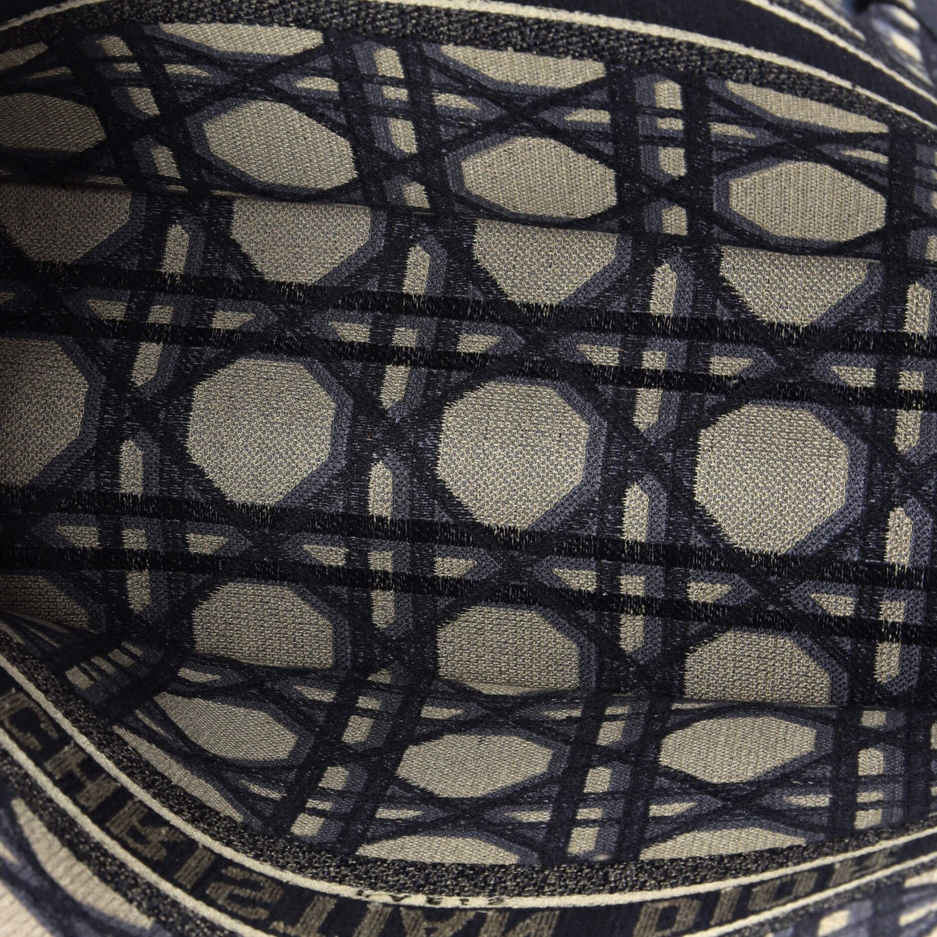 Dior Book Tote Size ONE SIZE - 5 Thumbnail