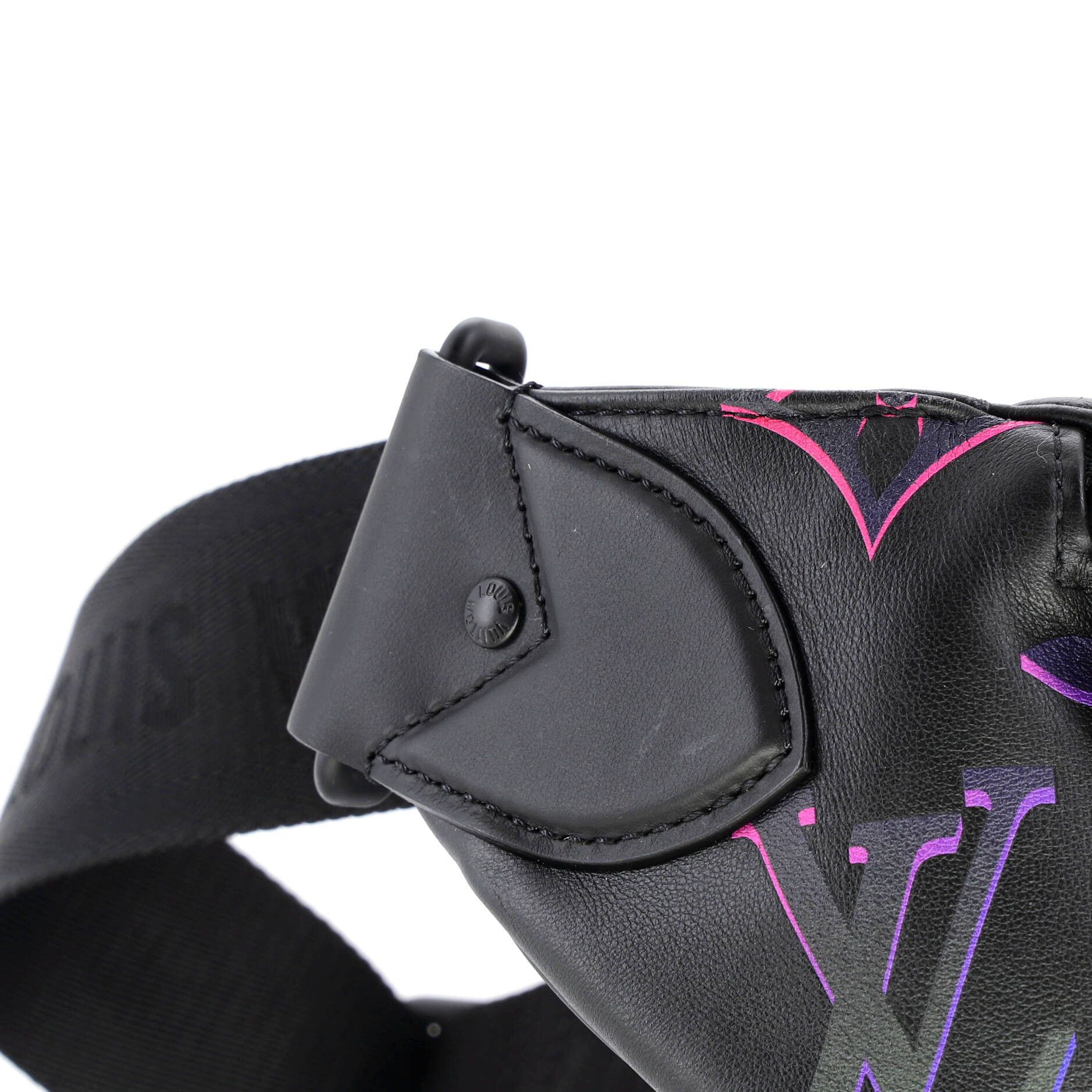 Louis Vuitton Comet Bumbag Size ONE SIZE - 7 Thumbnail