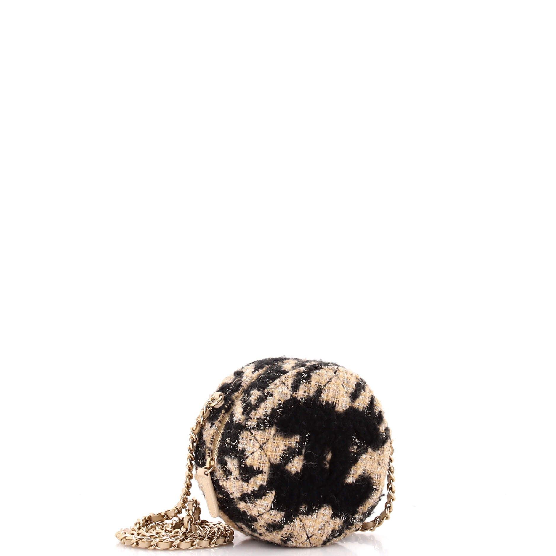 Chanel Round Clutch with Chain and Coin Purse Size ONE SIZE - 3 Thumbnail