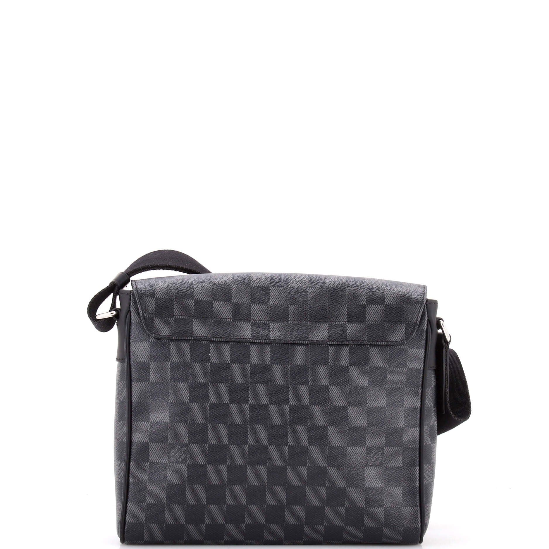 Louis Vuitton District Messenger Bag Size ONE SIZE - 3 Thumbnail