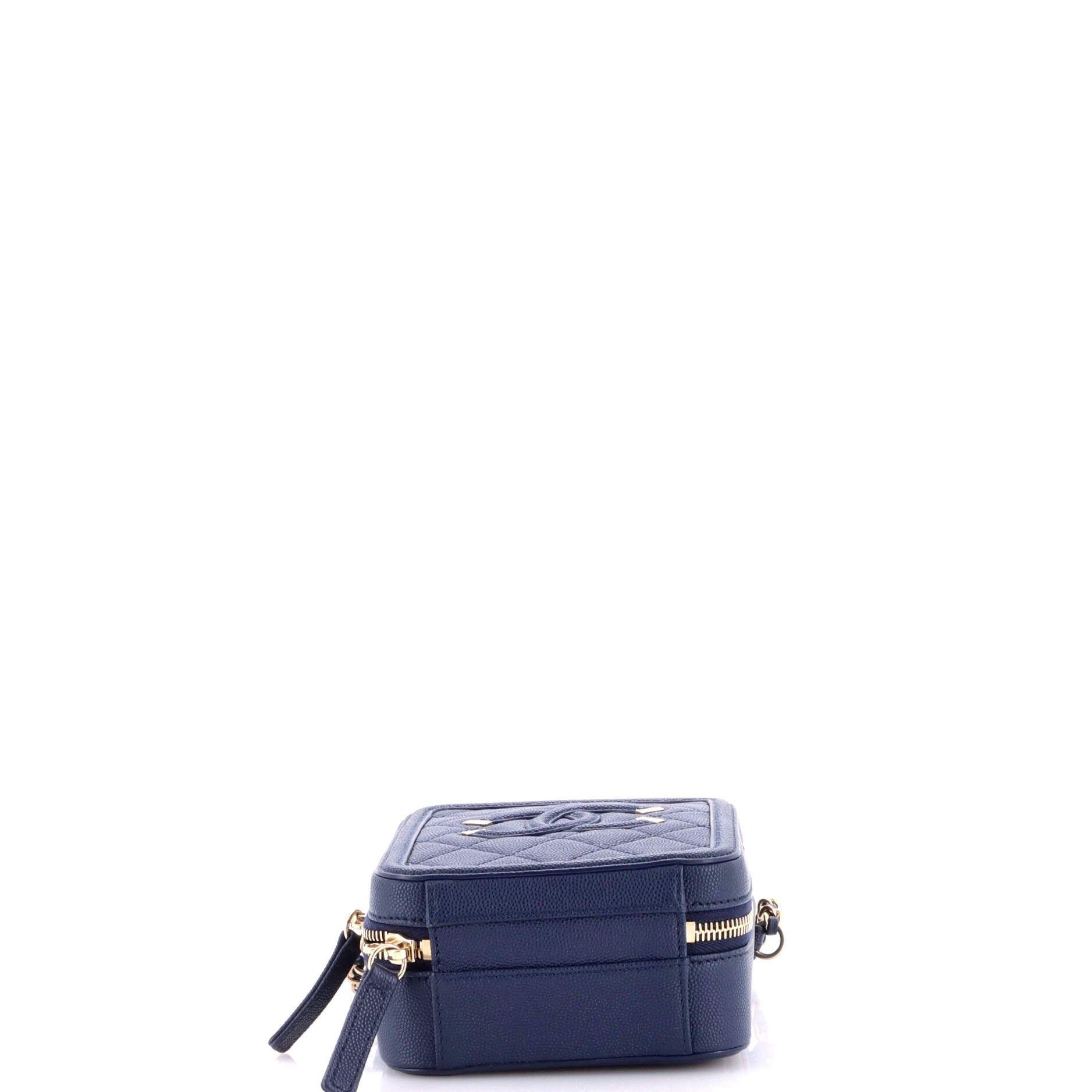 Chanel Filigree Vertical Vanity Case Size ONE SIZE - 4 Thumbnail