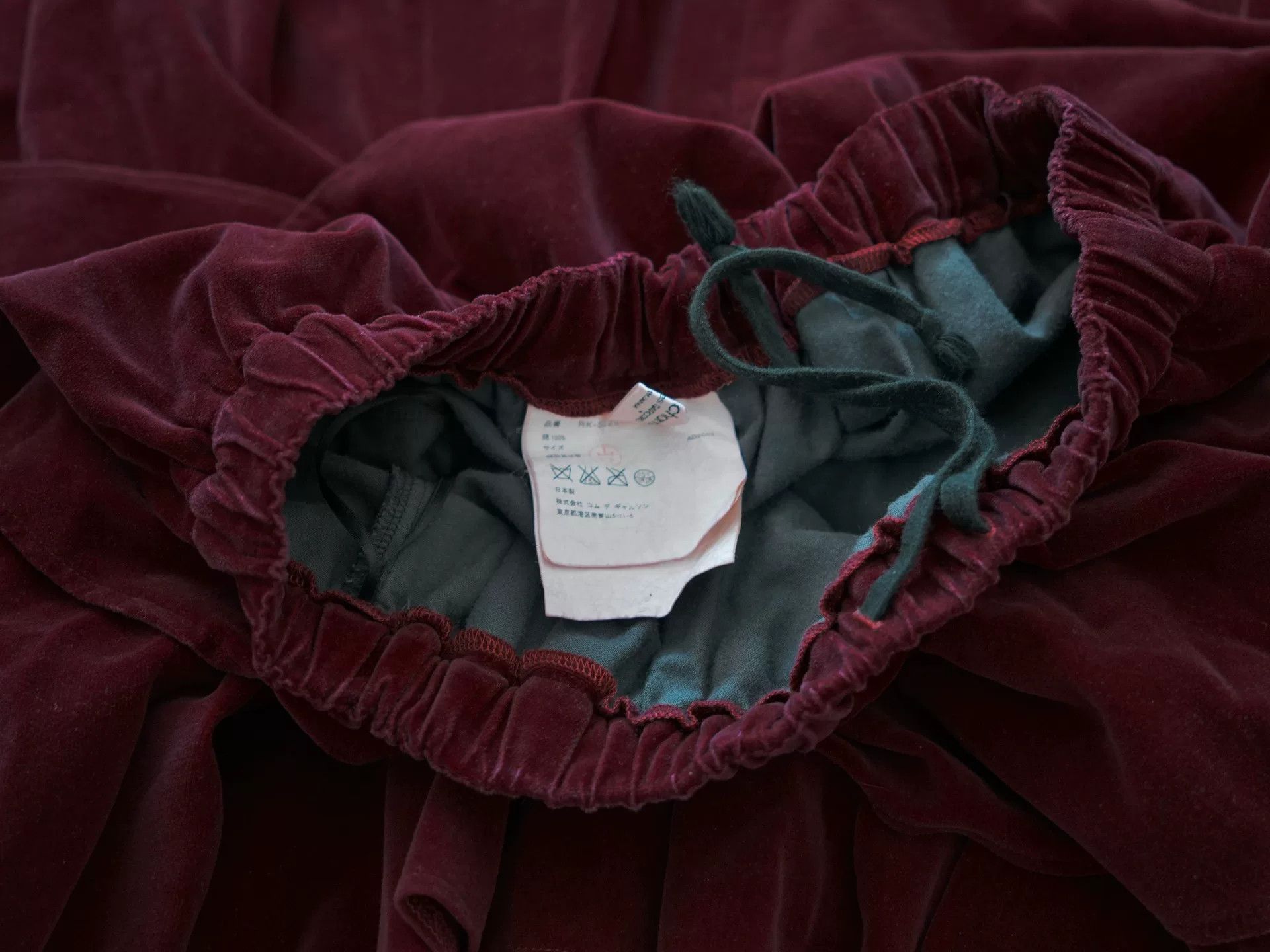 Rei Kawakubo Comme des Garçons Red Velvet Cake Dress Size 32" / US 10 / IT 46 - 7 Thumbnail