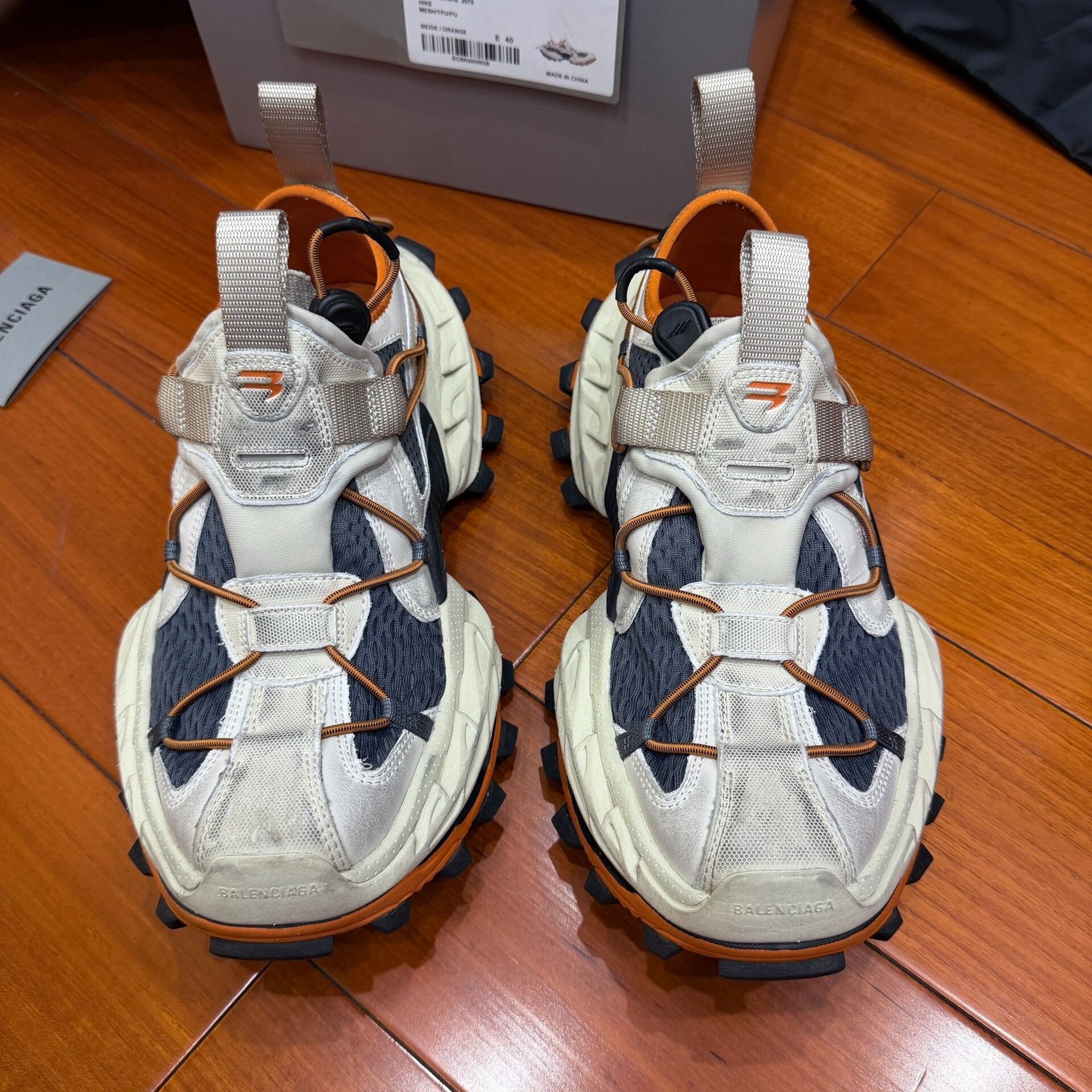 Balenciaga Balenciaga Hike Low-Top Men's Dad Shoes Size US 7 / EU 40 - 2 Thumbnail