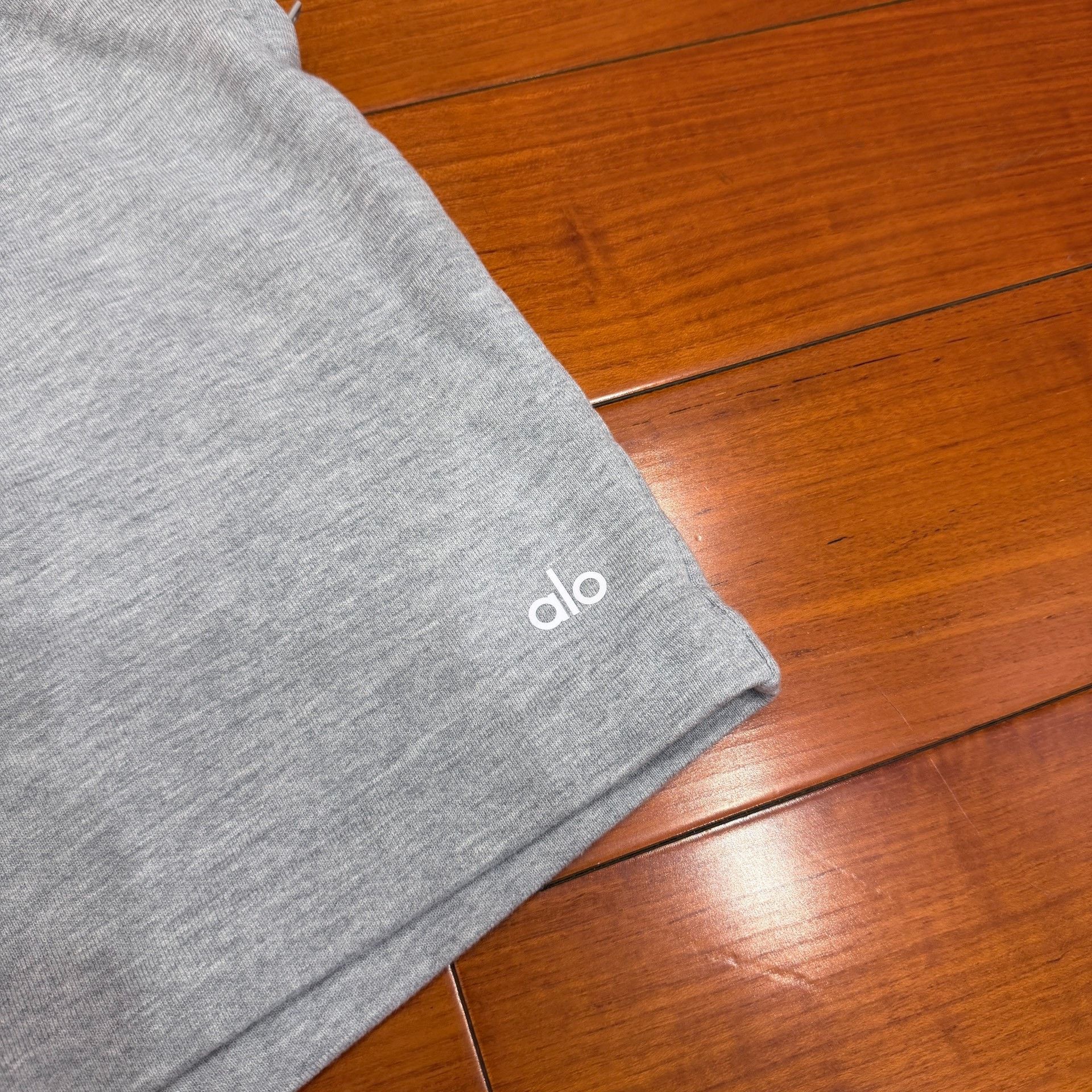 Alo Yoga Alo Yoga Heather Gray Yoga Shorts Size US 32 / EU 48 - 3 Thumbnail