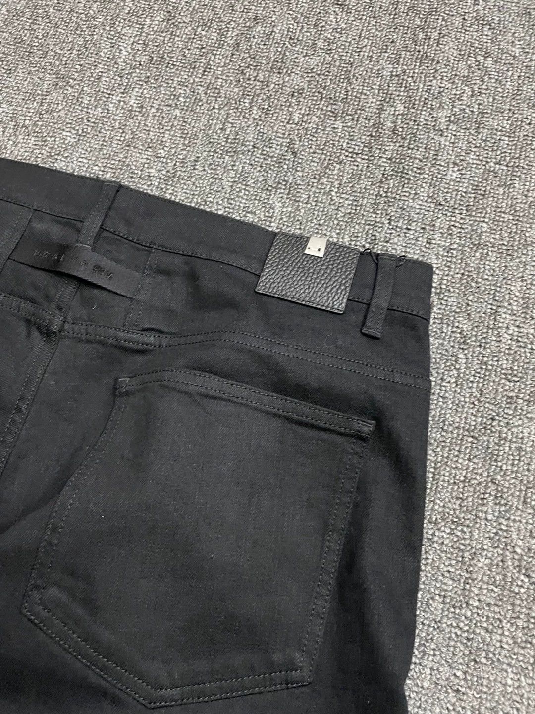 1017 ALYX 9SM 1017 ALYX 9SM Black Jeans Size 34 Size US 34 / EU 50 - 4 Thumbnail