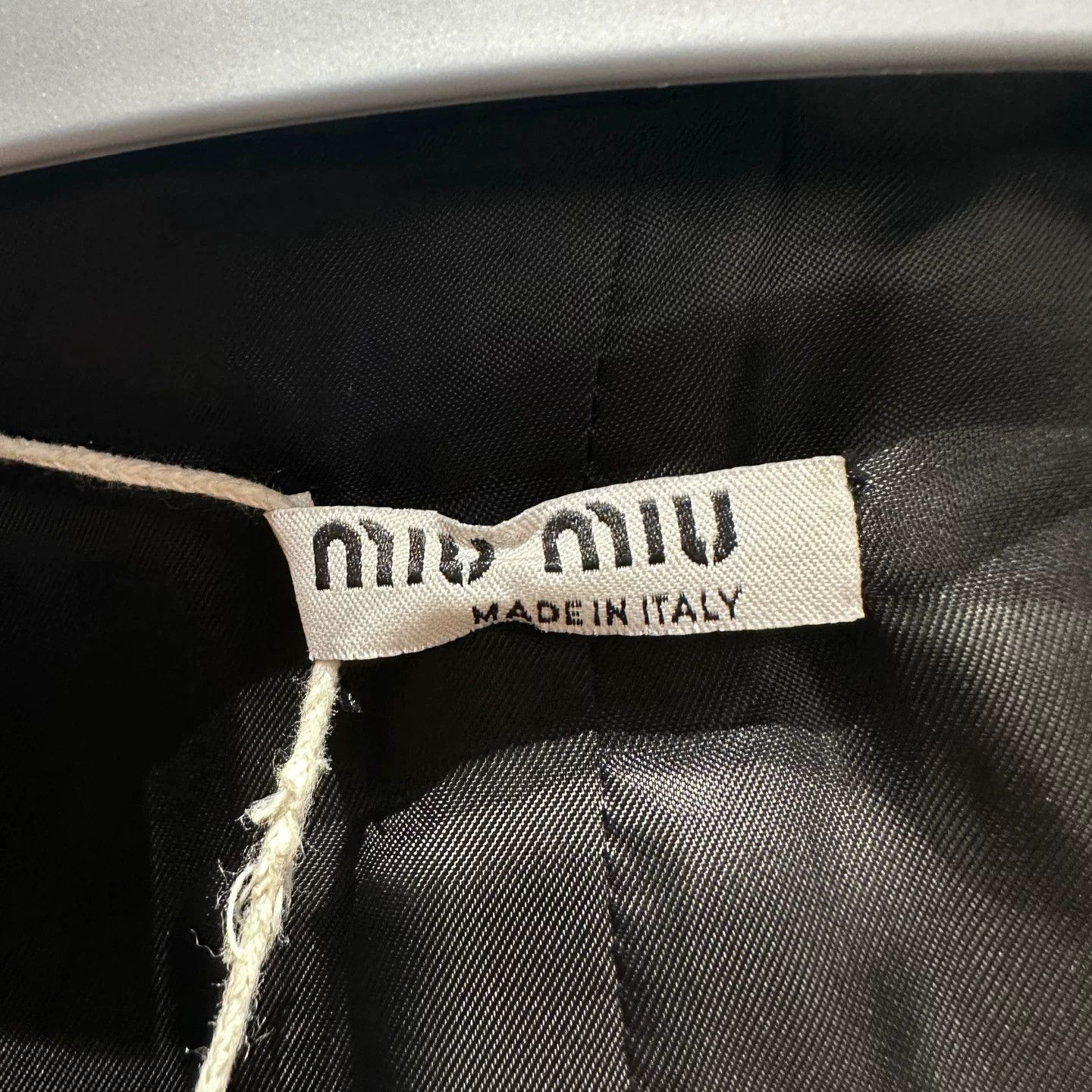 Miu Miu MiuMiu Short Wool Blazer Size S / US 4 / IT 40 - 3 Thumbnail
