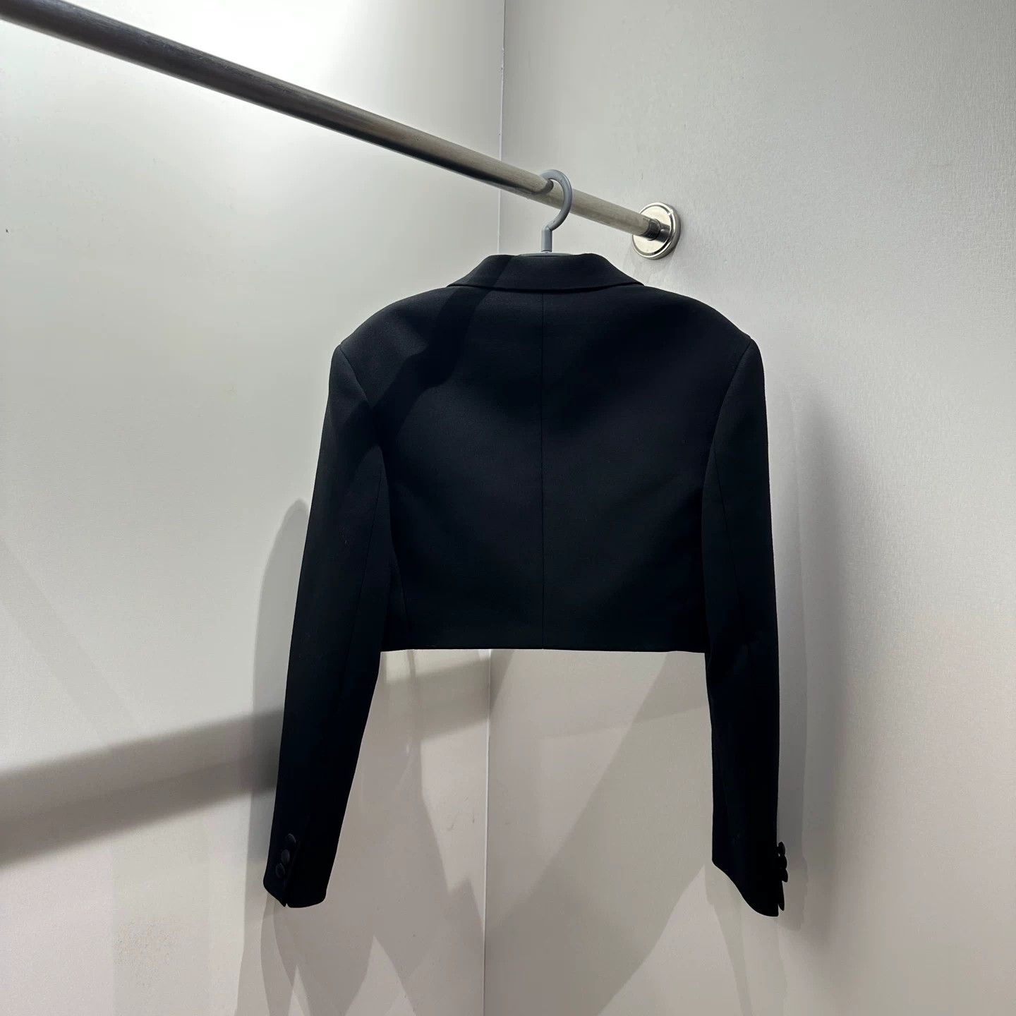 Miu Miu MiuMiu Short Wool Blazer Size S / US 4 / IT 40 - 2 Thumbnail