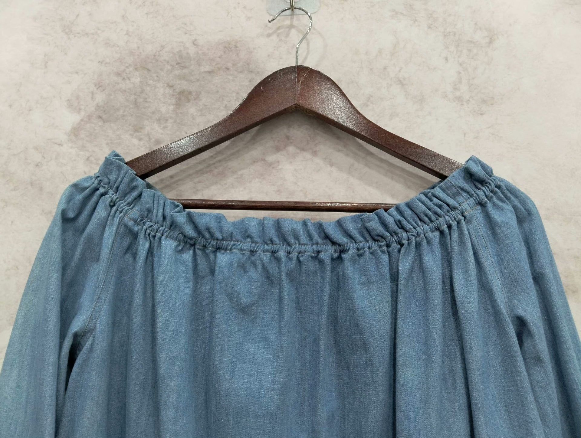 Miu Miu Miu Miu Denim Off-Shoulder Sweatshirt Size S / US 4 / IT 40 - 4 Thumbnail