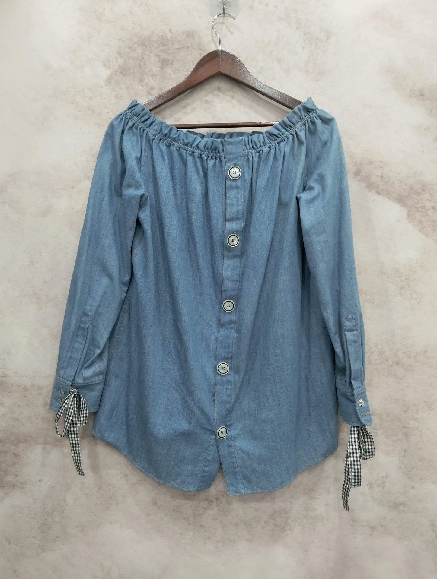 Miu Miu Miu Miu Denim Off-Shoulder Sweatshirt Size S / US 4 / IT 40 - 2 Thumbnail