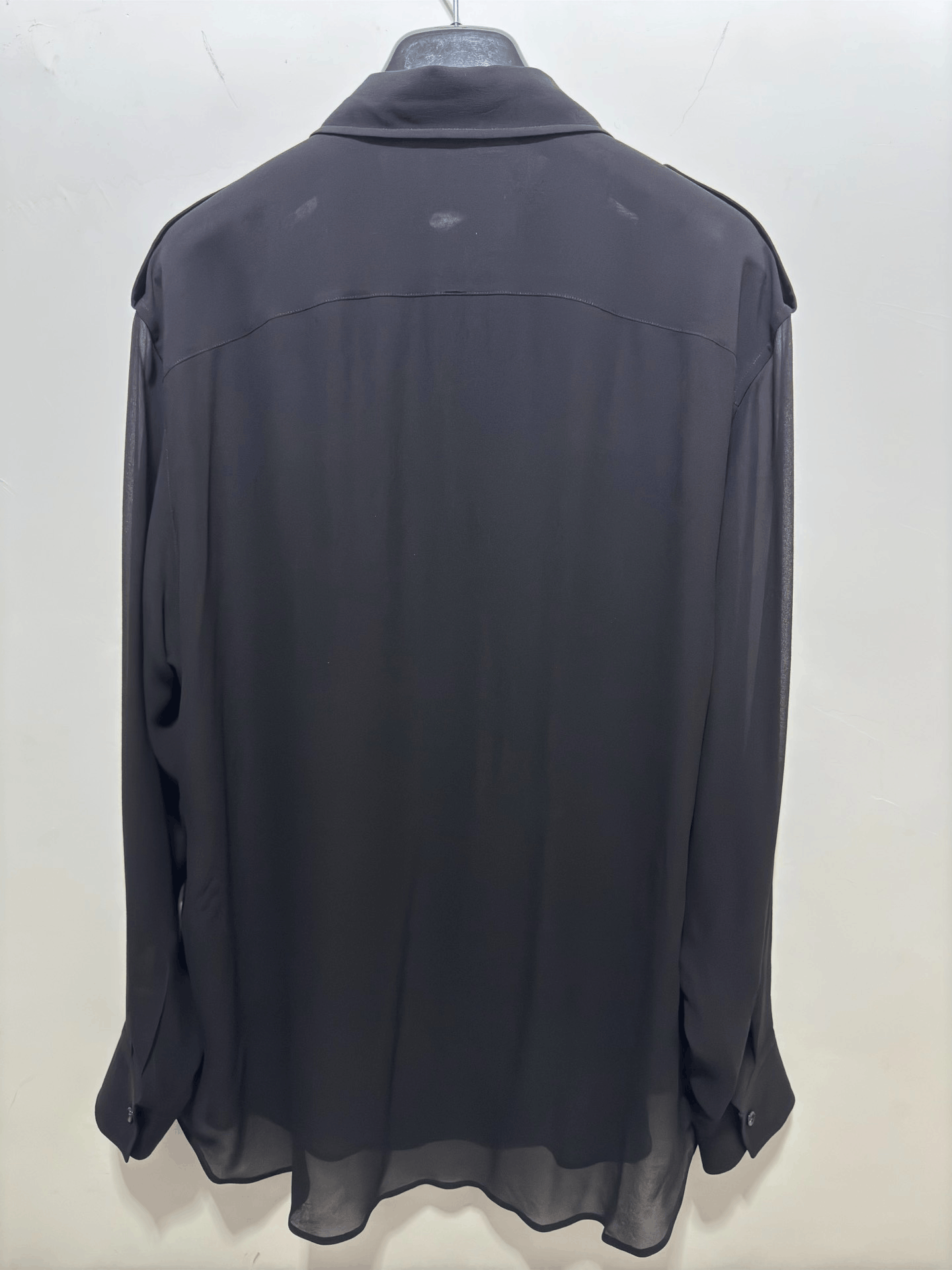 Saint Laurent Paris Saint Laurent 23SS Oversized Silk Shirt Size US XS / EU 42 / 0 - 2 Thumbnail