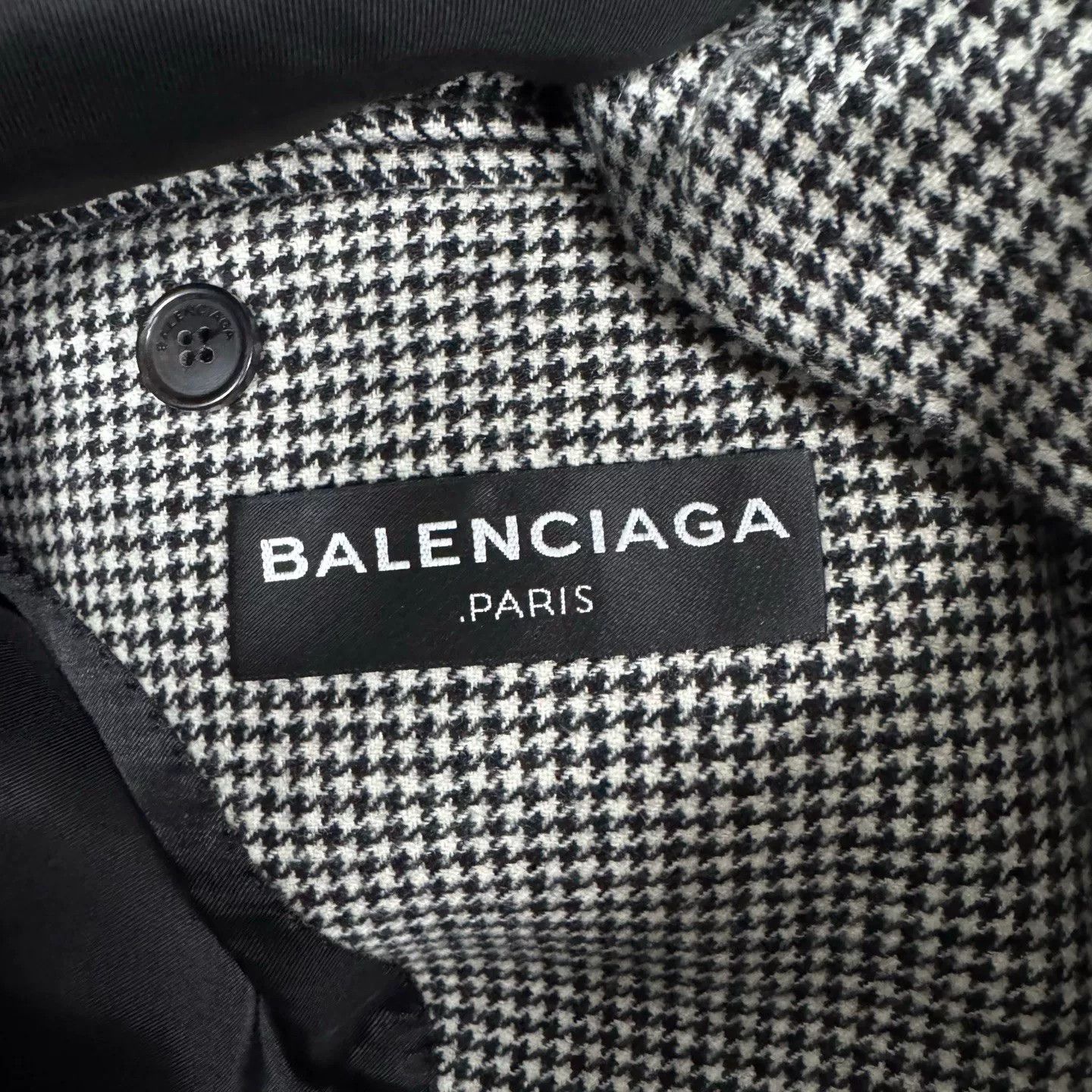 Balenciaga Balenciaga Long Houndstooth Wool Blazer Coat Size US S / EU 44-46 / 1 - 5 Thumbnail