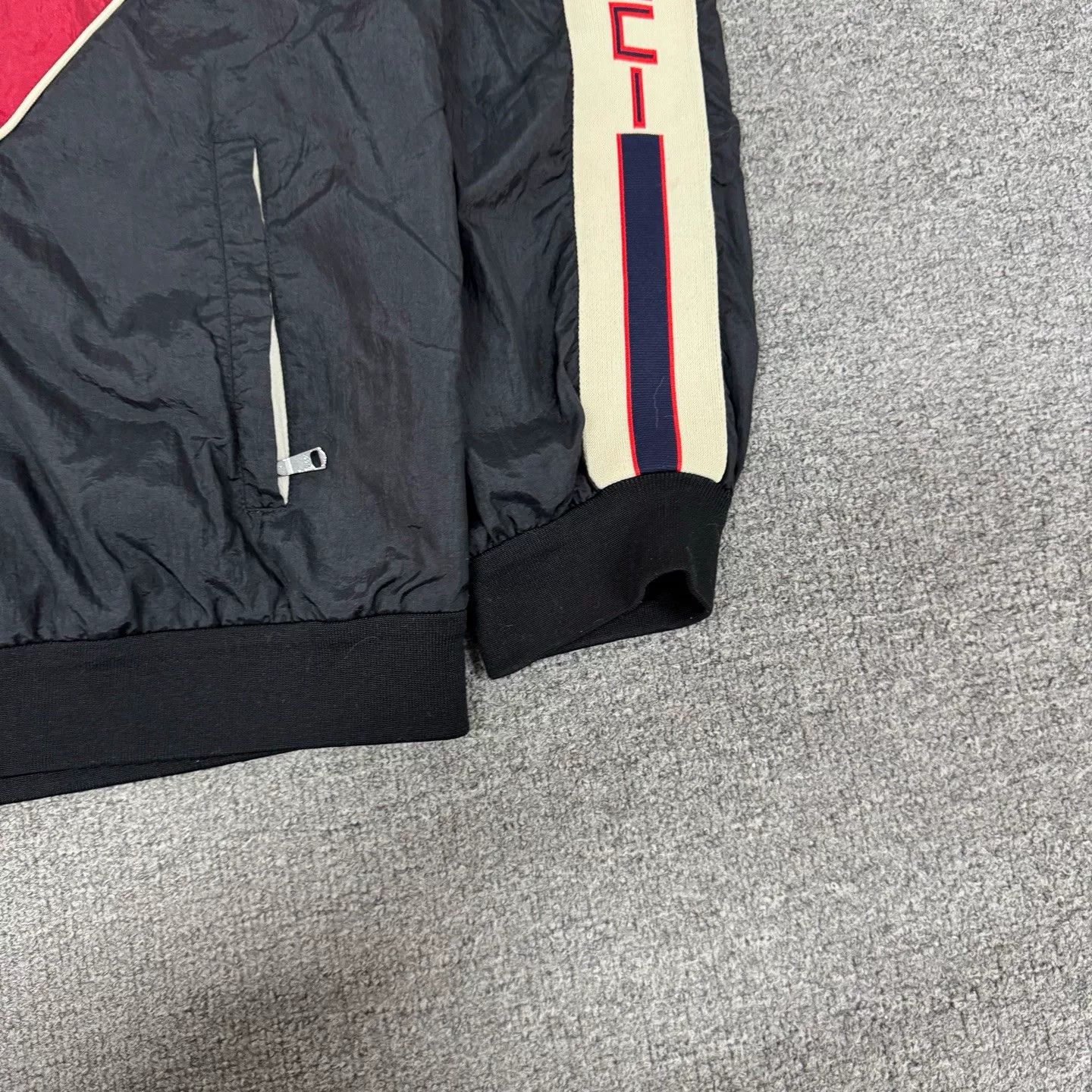 Gucci Gucci Black Red V-Stripe Retro Jacket Size US XL / EU 56 / 4 - 3 Thumbnail