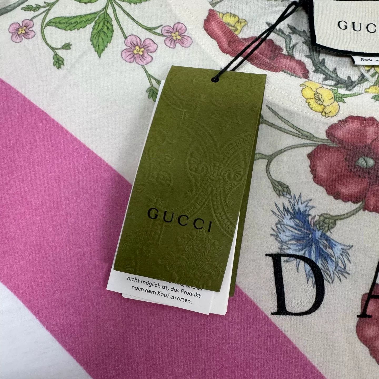 Gucci Gucci Floral Print Pink V-Neck Slogan T-Shirt Size S / US 4 / IT 40 - 5 Thumbnail