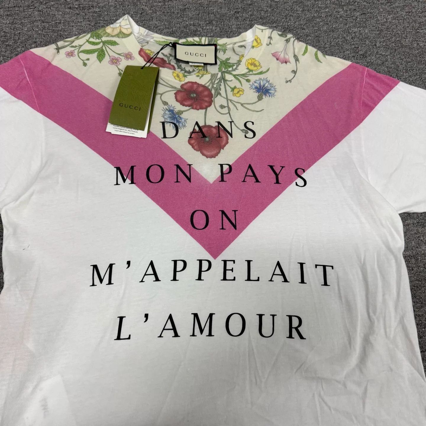 Gucci Gucci Floral Print Pink V-Neck Slogan T-Shirt Size S / US 4 / IT 40 - 4 Thumbnail