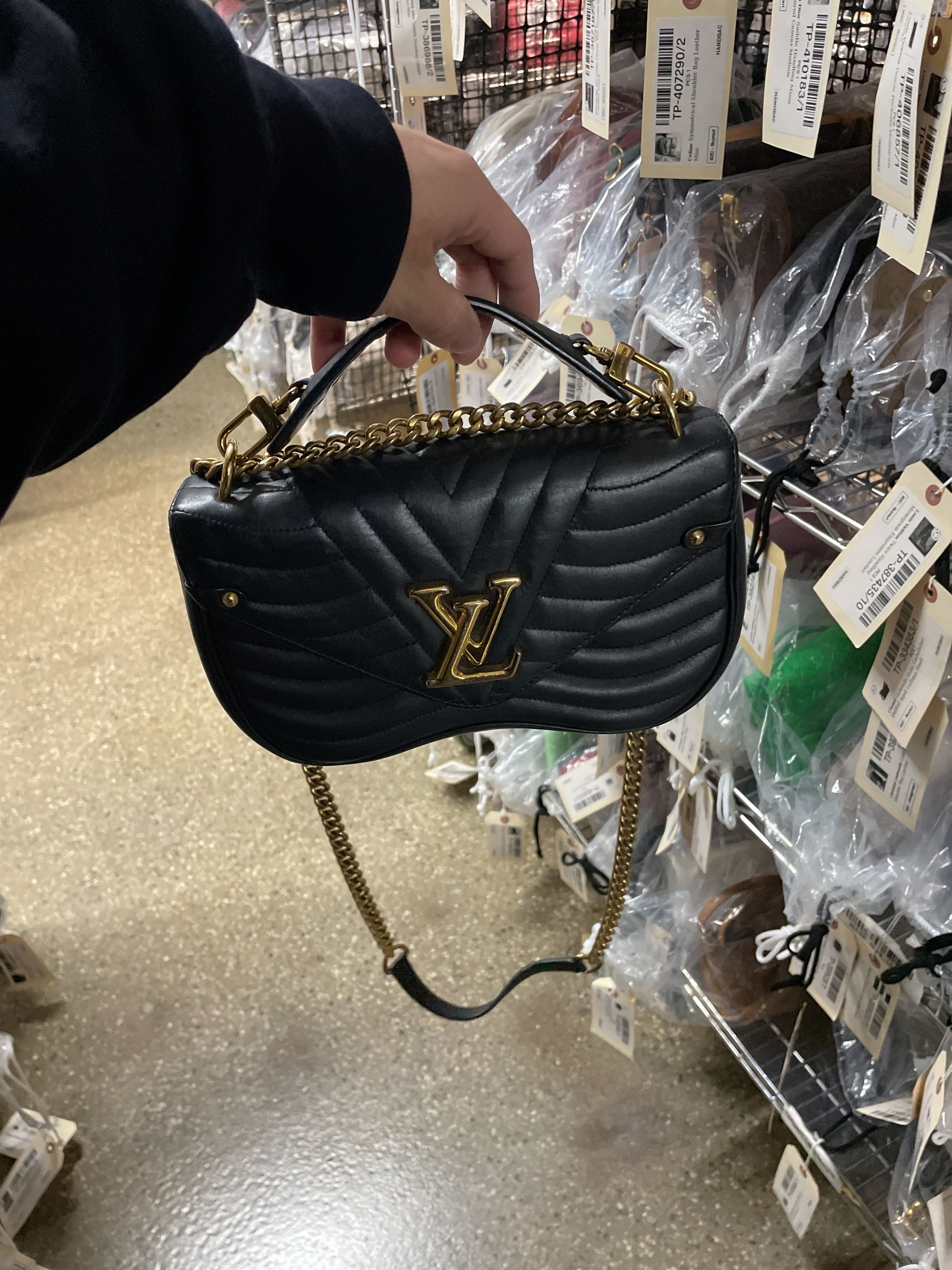 Louis Vuitton New Wave Chain Bag Size ONE SIZE - 9 Thumbnail
