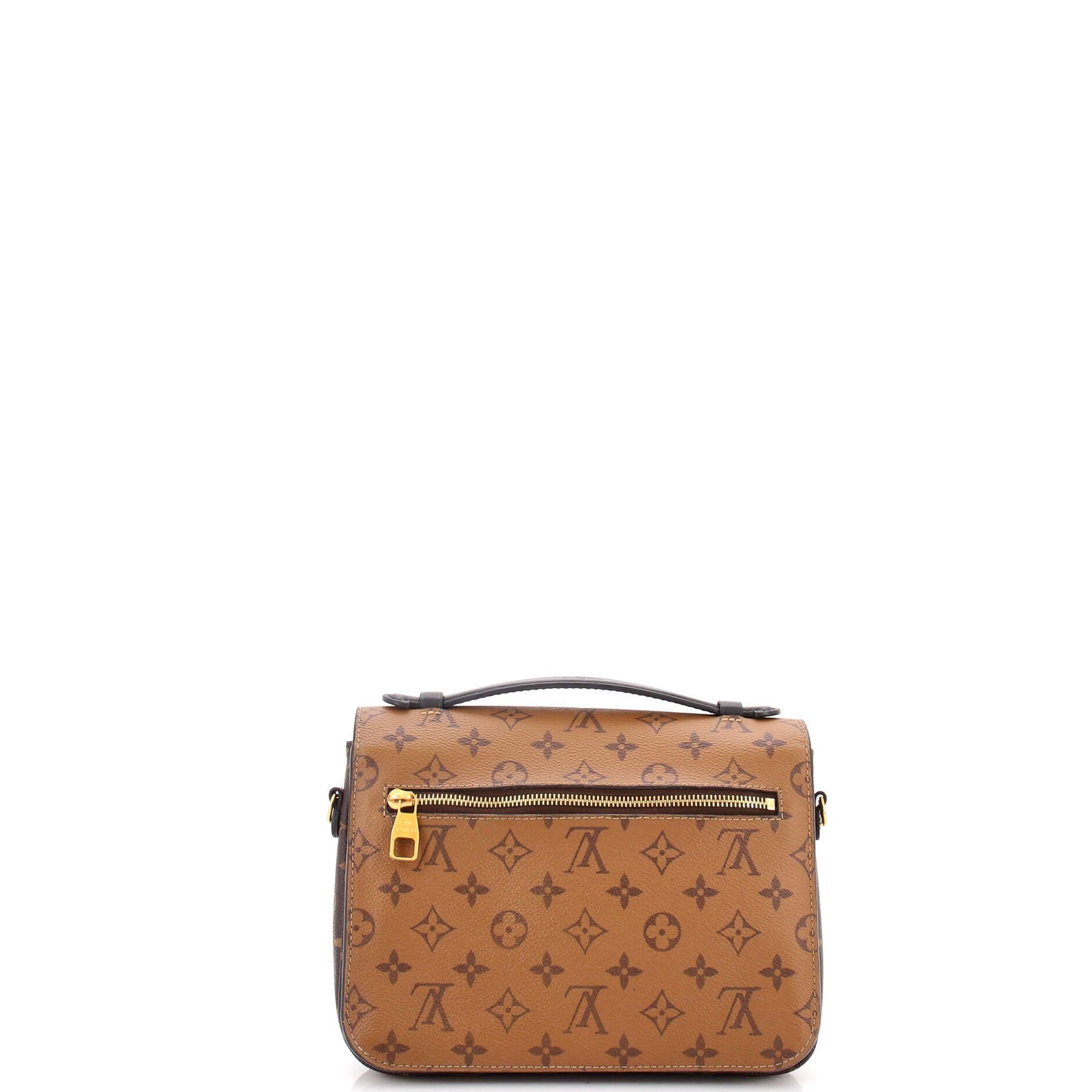 Louis Vuitton Pochette Metis Size ONE SIZE - 3 Thumbnail