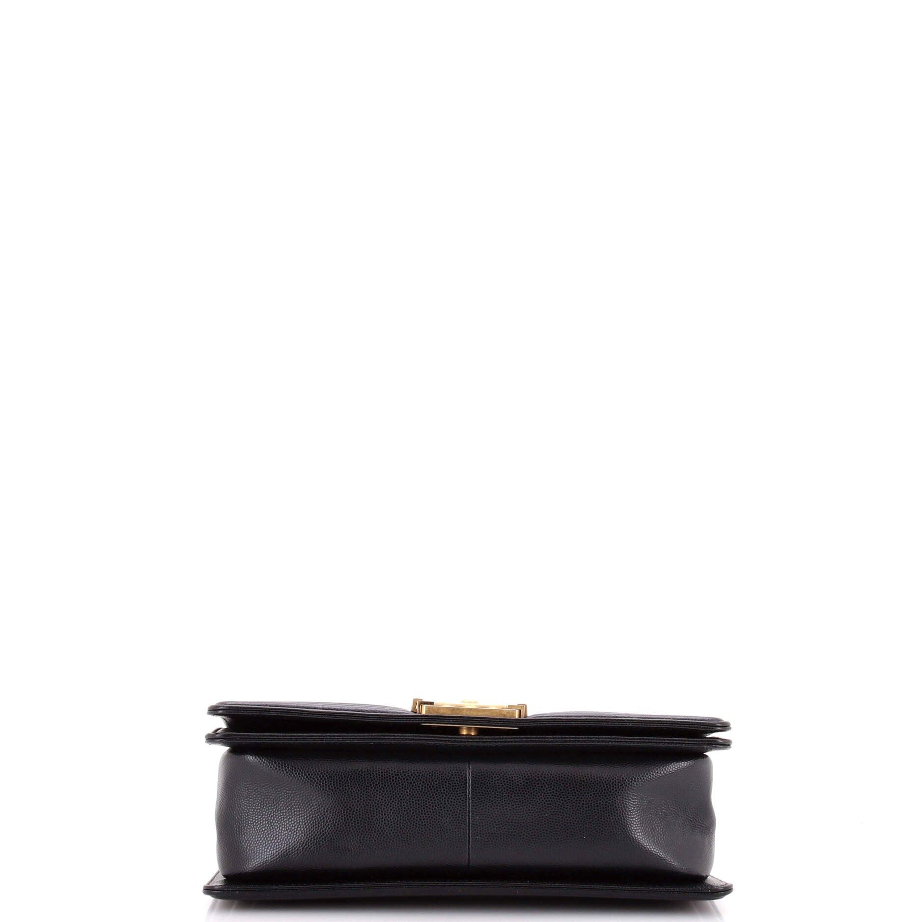 Chanel Boy Flap Bag Size ONE SIZE - 4 Thumbnail