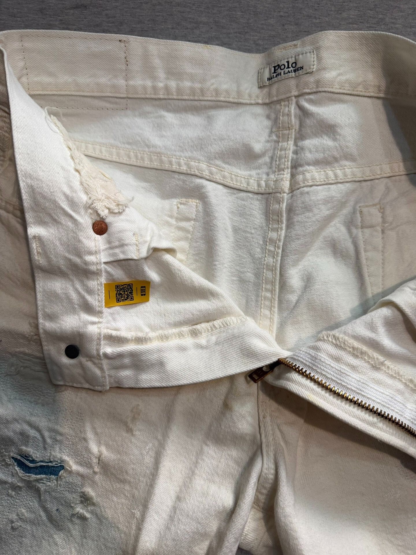 Polo Ralph Lauren Polo Washed Indigo Patch Distressed White Denim Shorts Size US 32 / EU 48 - 8 Thumbnail