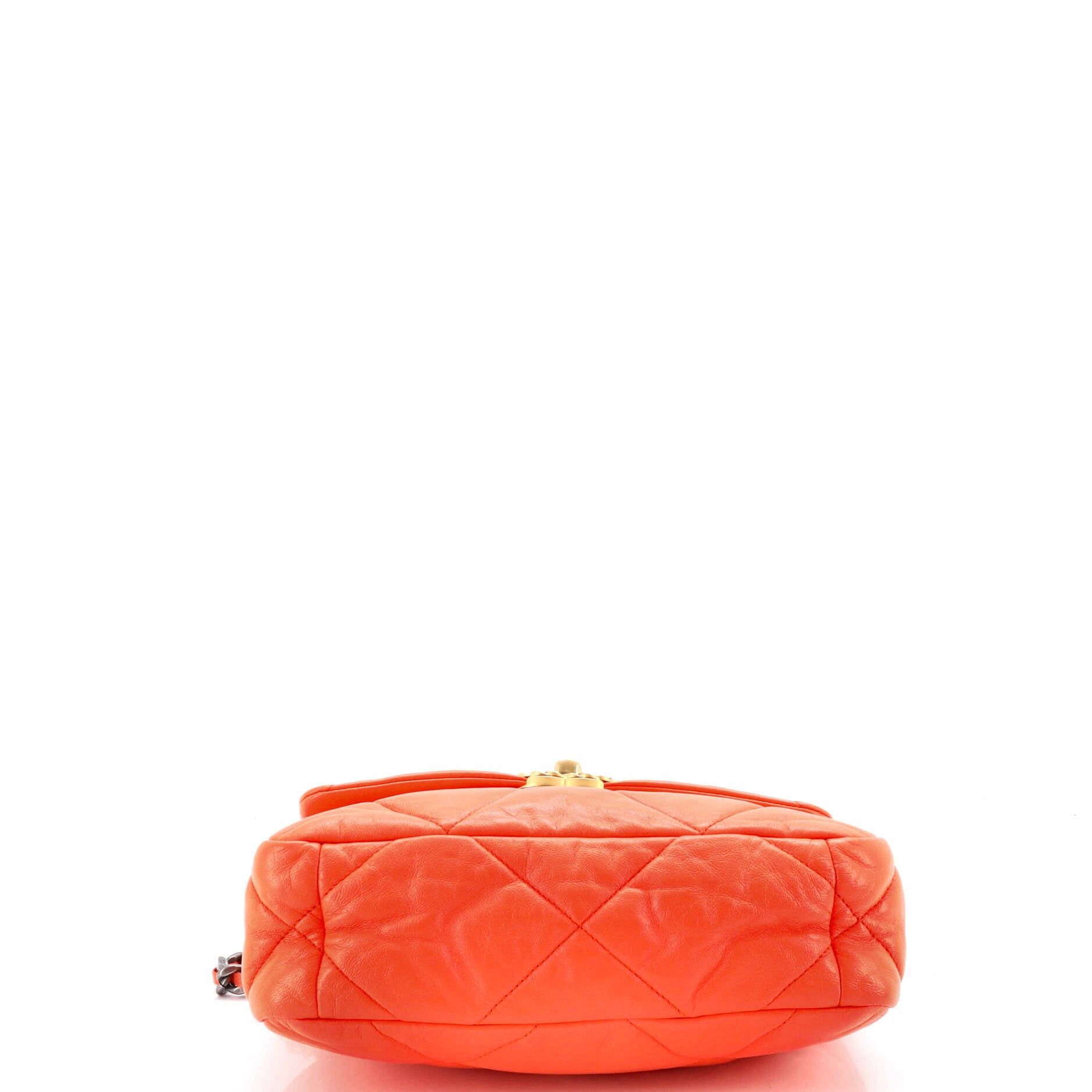 Chanel 19 Flap Bag Size ONE SIZE - 5 Thumbnail