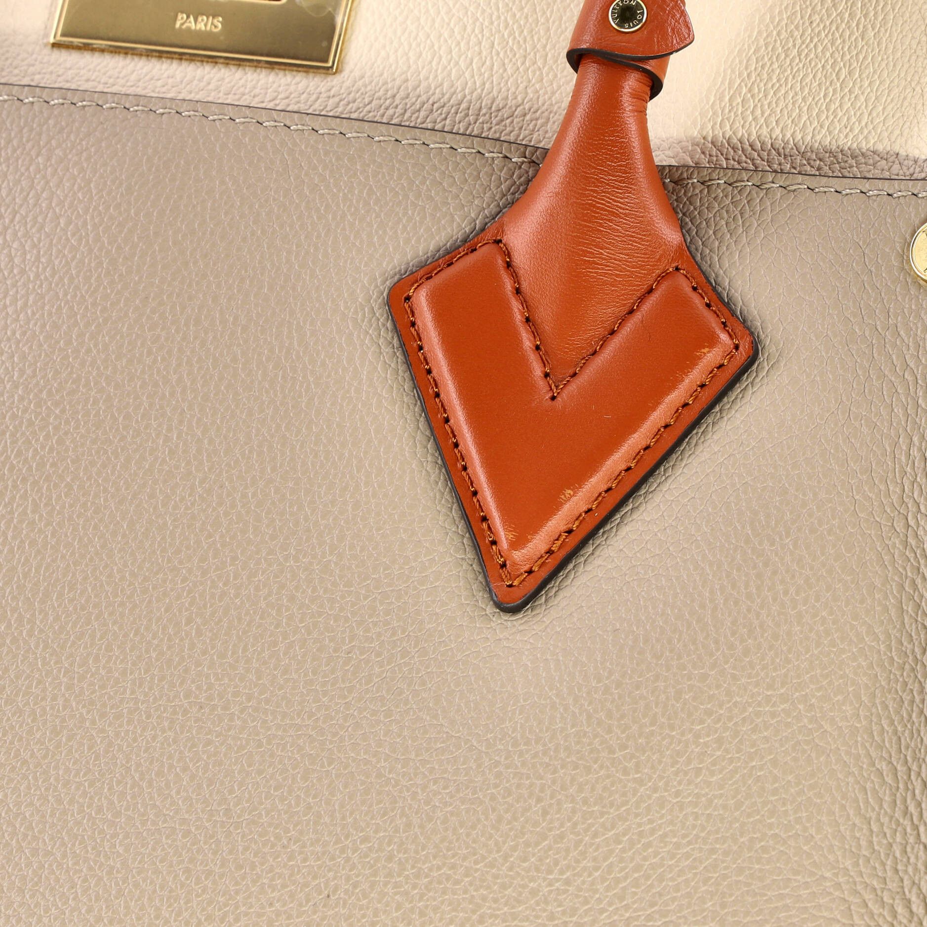 Louis Vuitton On My Side Tote Size ONE SIZE - 7 Thumbnail