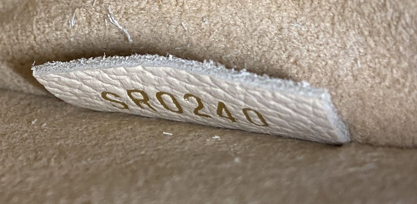Louis Vuitton On My Side Tote Size ONE SIZE - 9 Thumbnail