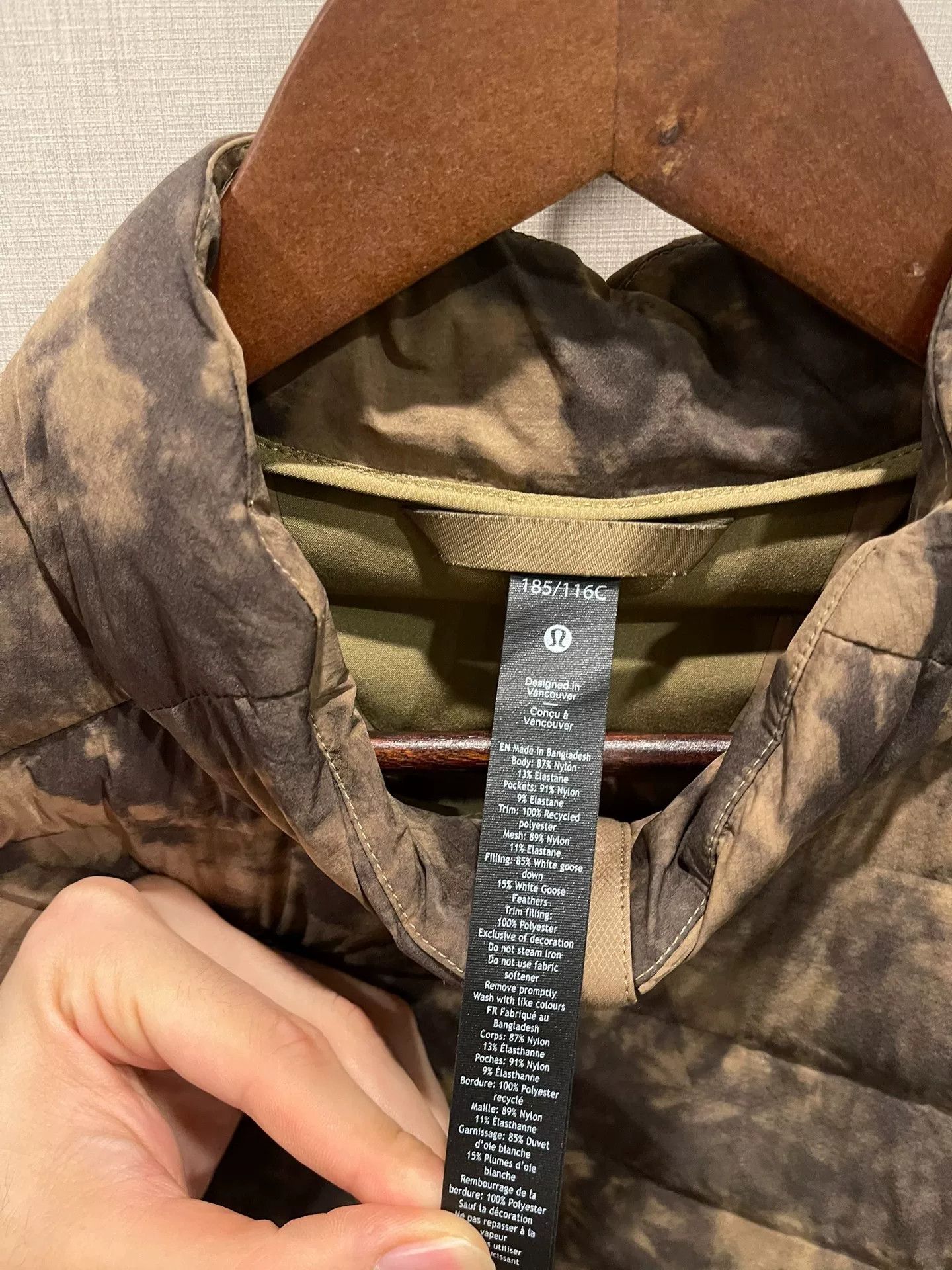 Lululemon lululemon Camo Puffer Jacket Size US XL / EU 56 / 4 - 4 Thumbnail