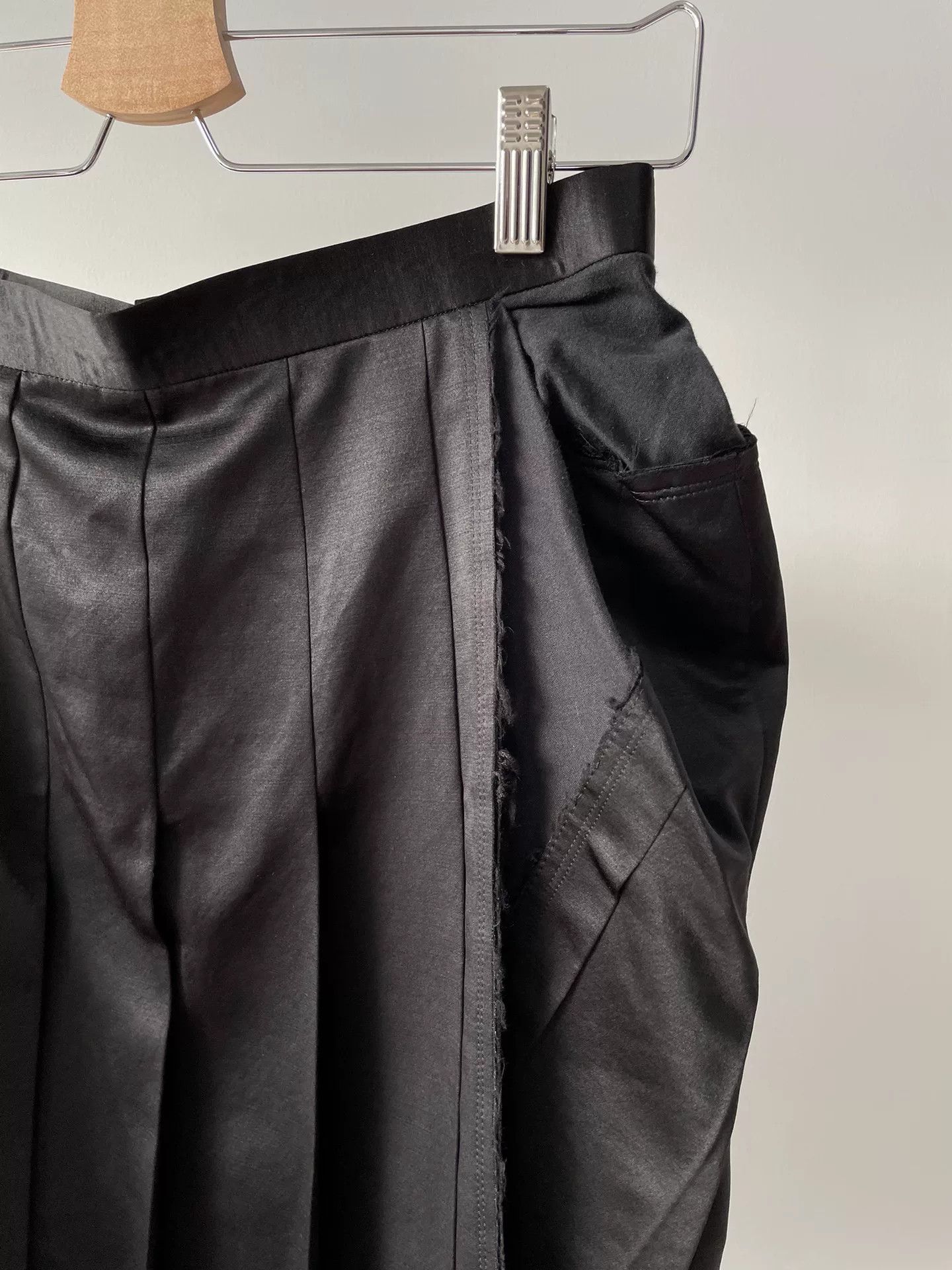 Comme des Garcons Comme des Garçons Pleated Deconstructed Skirt Size 36" / US 14 / IT 50 - 3 Thumbnail