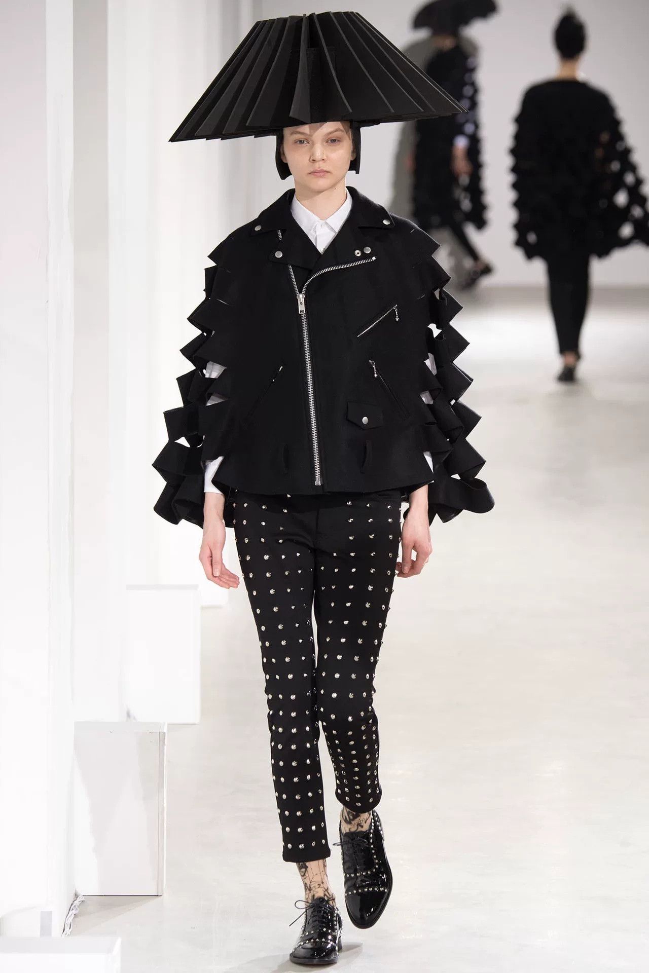 Junya Watanabe Junya Watanabe Comme des Garçons Runway Coat Size US XS / EU 42 / 0 - 8 Thumbnail