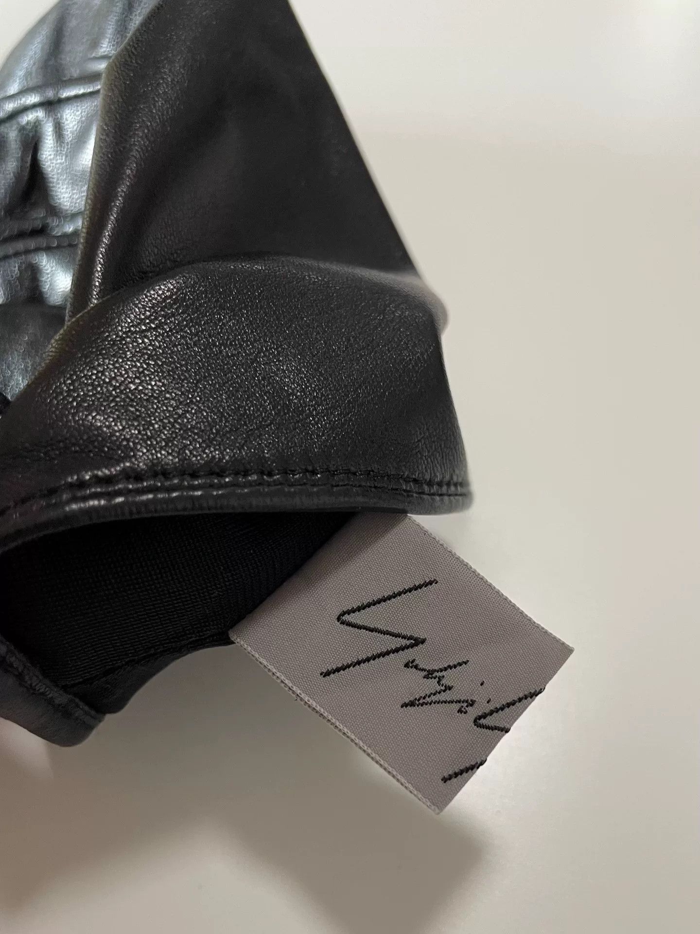 Yohji Yamamoto Yohji Yamamoto Black Leather Gloves Size ONE SIZE - 5 Thumbnail