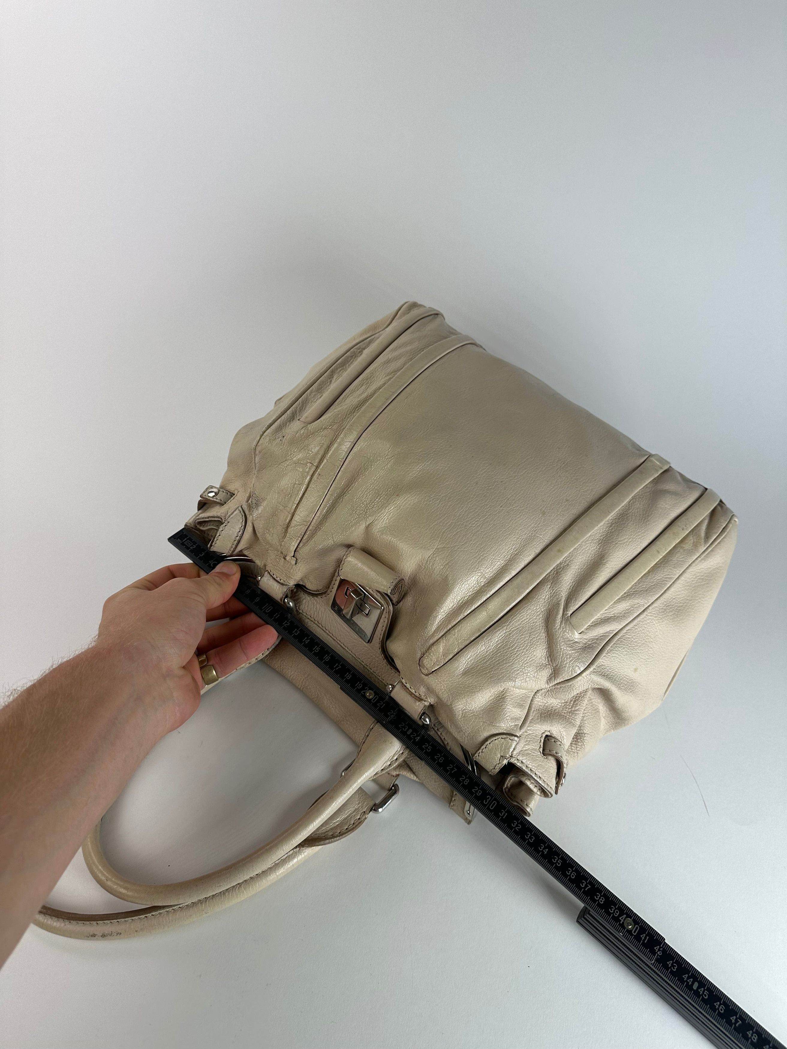 Celine Vintage Paris Leather Handbag Grey Size ONE SIZE - 8 Thumbnail