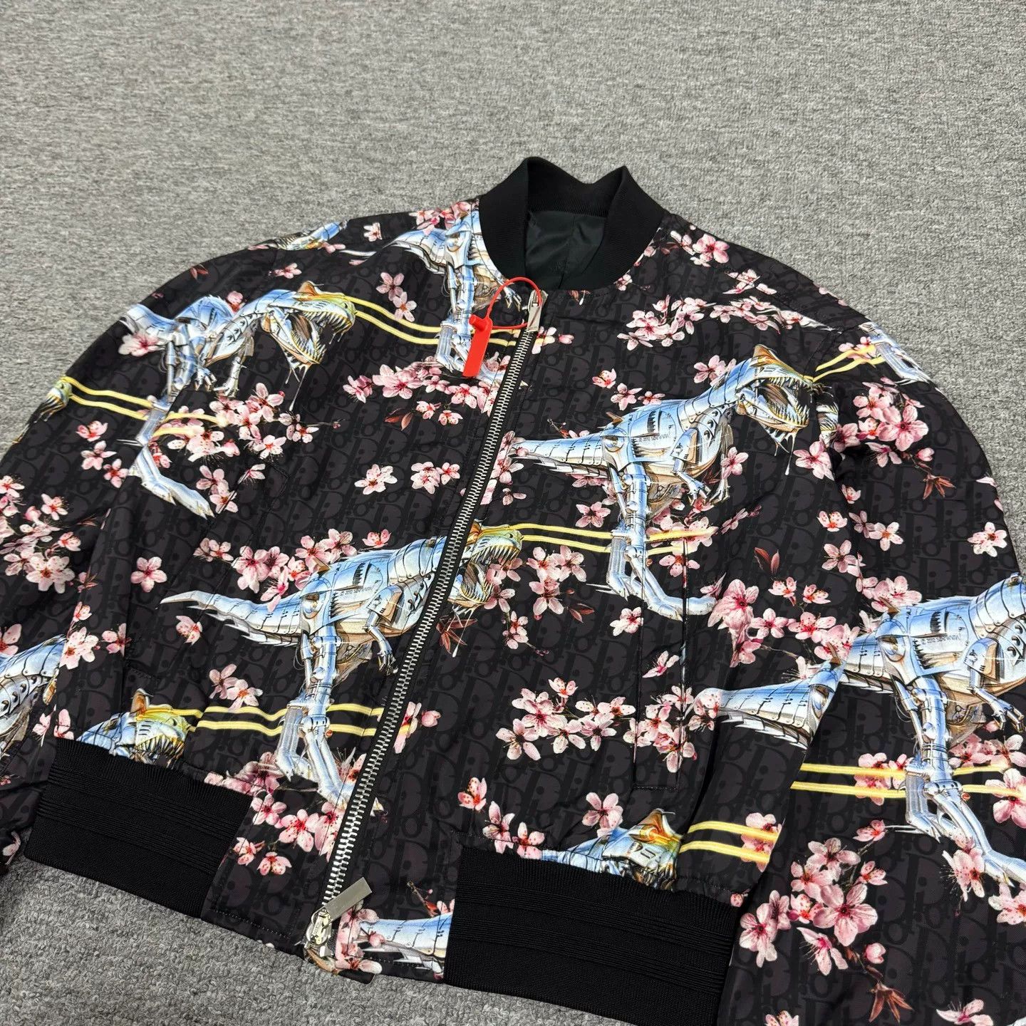 Dior Dior x Sorayama Cherry Blossom Logo Baseball Jacket Size US S / EU 44-46 / 1 - 4 Thumbnail