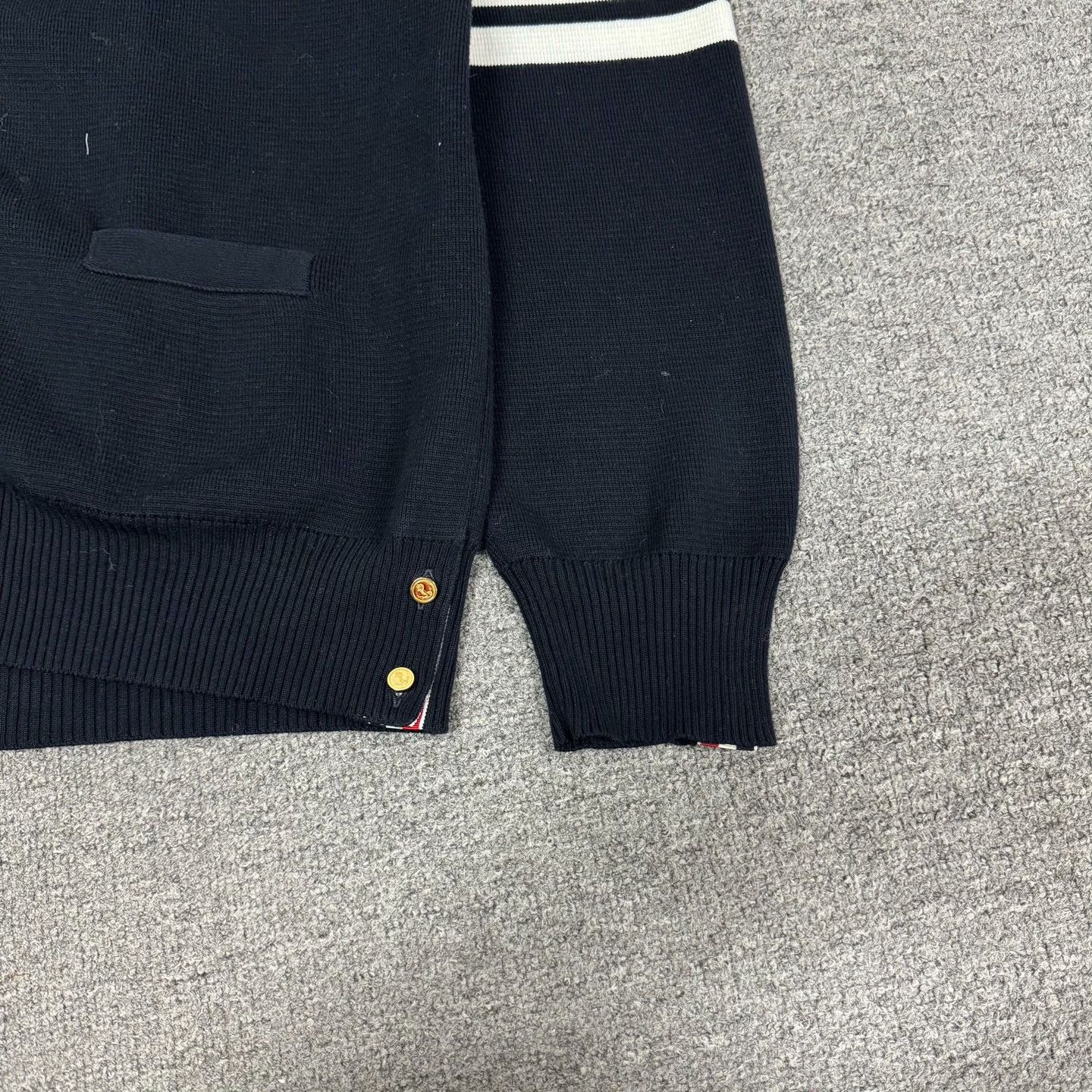 Thom Browne Thom Browne TB Four-Stripe Thick Knit Cardigan Size US XXL / EU 58 / 5 - 3 Thumbnail