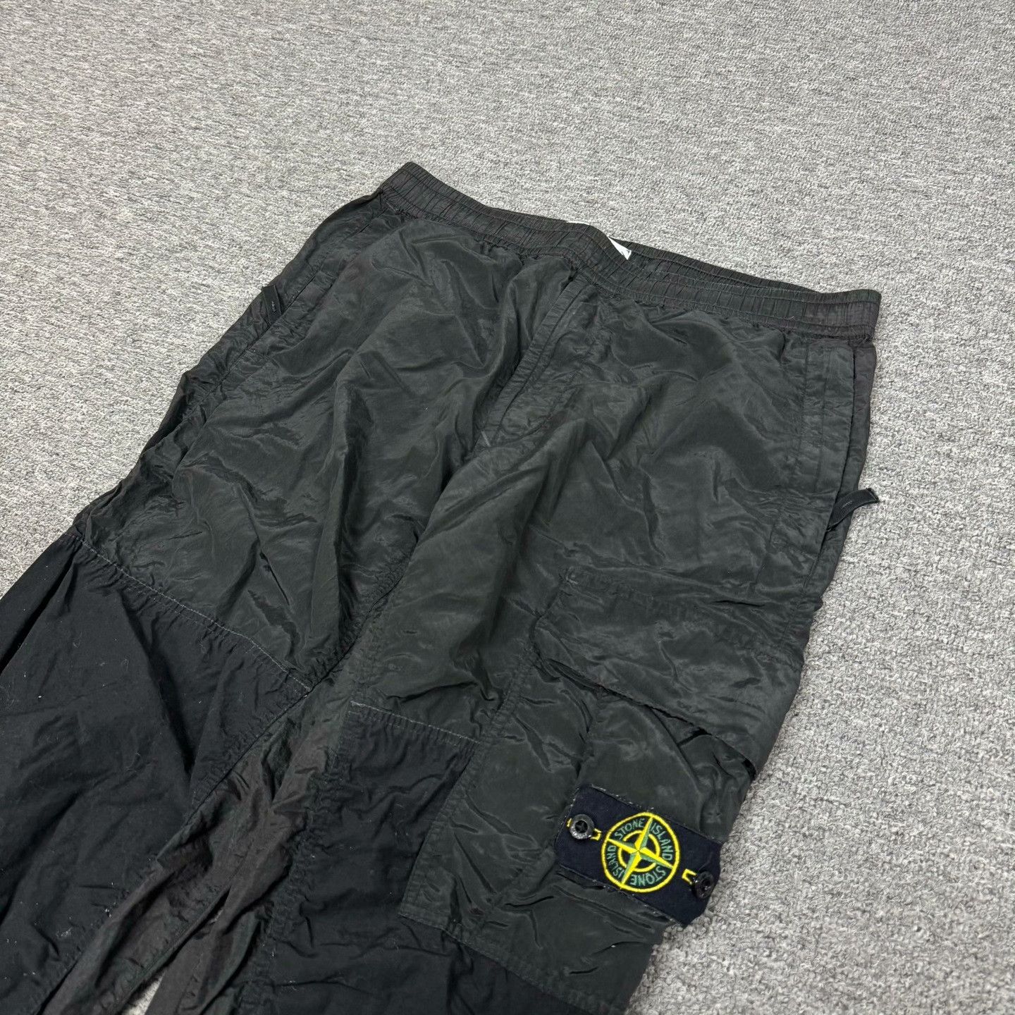 Stone Island Stone Island Metallic Nylon Straight Cargo Pants Size US 34 / EU 50 - 4 Thumbnail