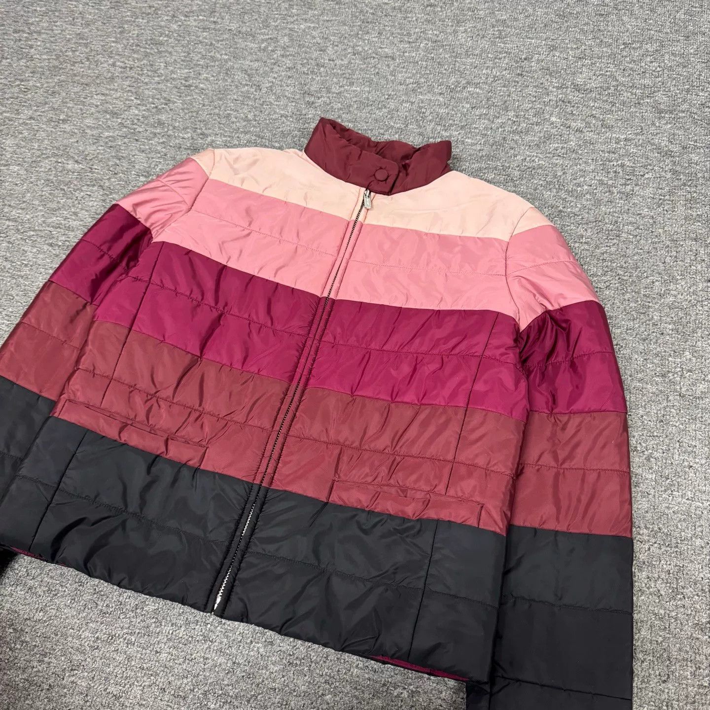 Miu Miu Miu Miu Gradient Stand Collar Down Jacket Size S / US 4 / IT 40 - 4 Thumbnail