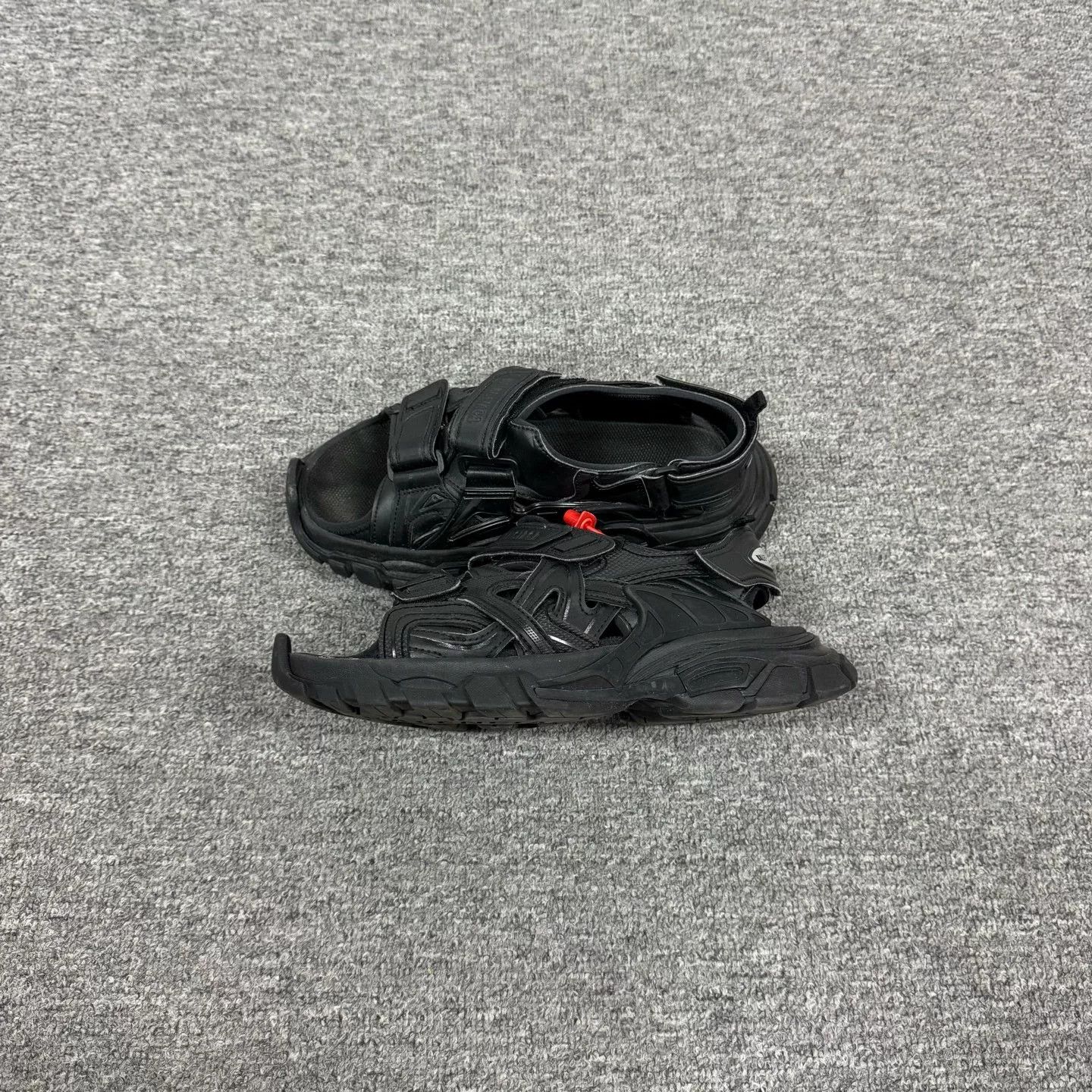 Balenciaga Balenciaga Track Velcro Beach Sandals Size US 7 / IT 37 - 2 Thumbnail