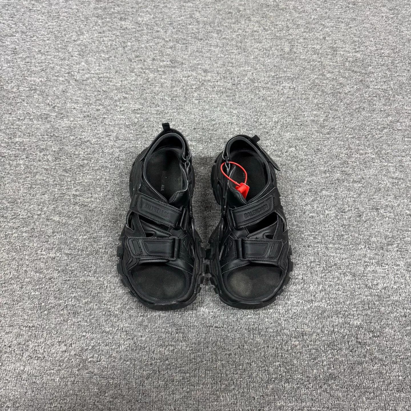 Balenciaga Balenciaga Track Velcro Beach Sandals Size US 7 / IT 37 - 3 Thumbnail