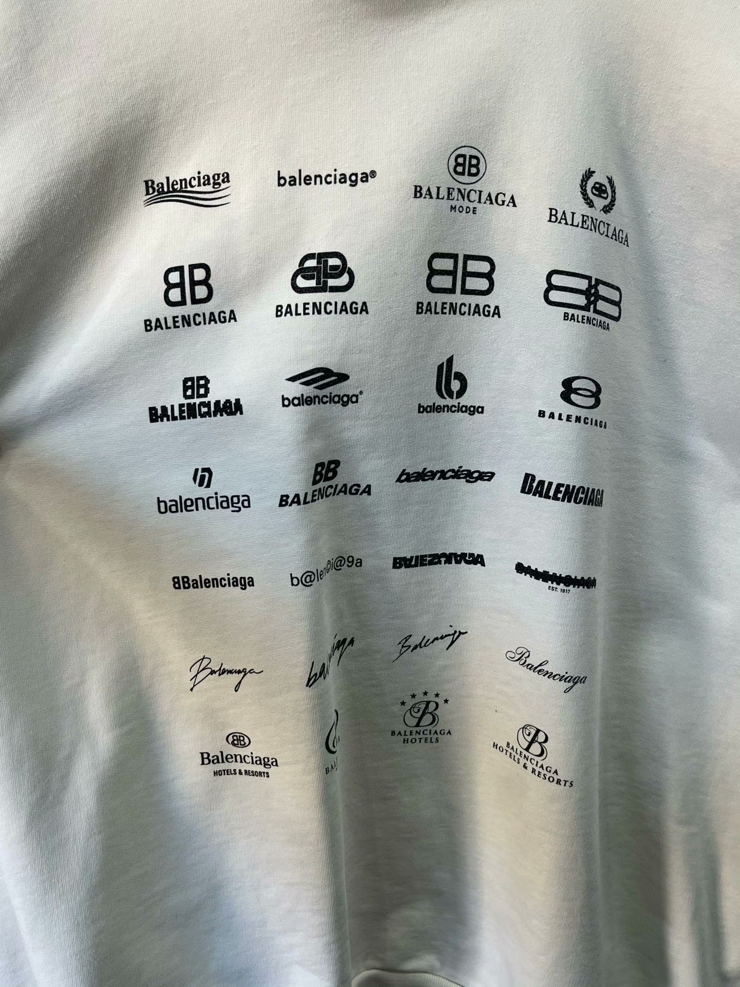 Balenciaga Balenciaga Logo Print Hoodie Size US S / EU 44-46 / 1 - 9 Thumbnail