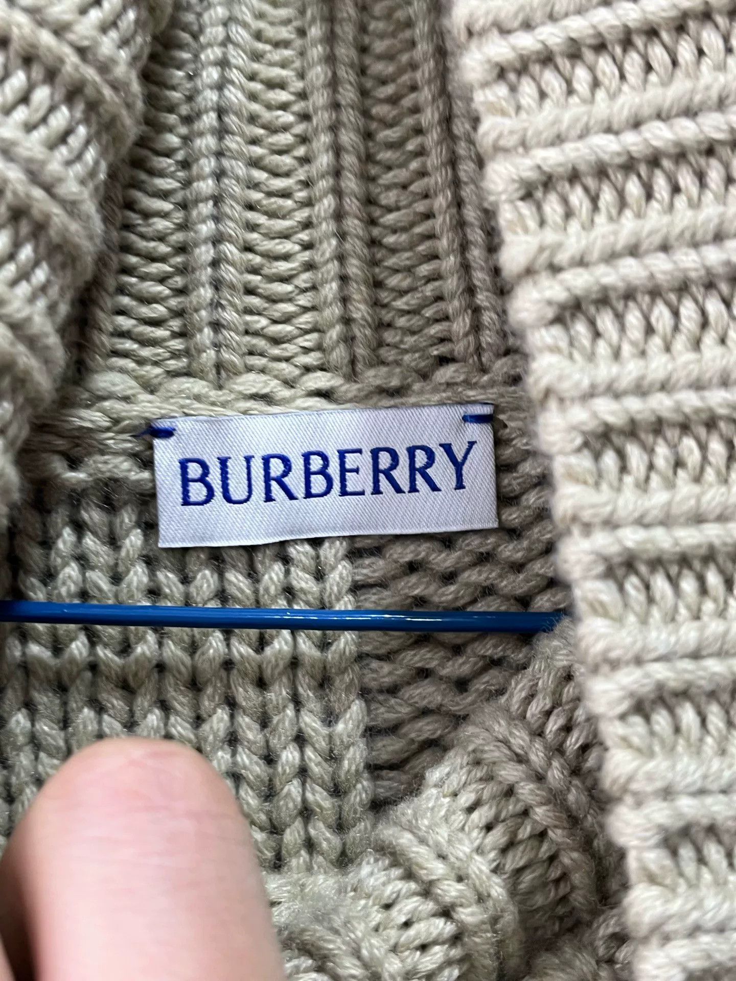 Burberry Burberry Cashmere Sweater Size US M / EU 48-50 / 2 - 7 Thumbnail